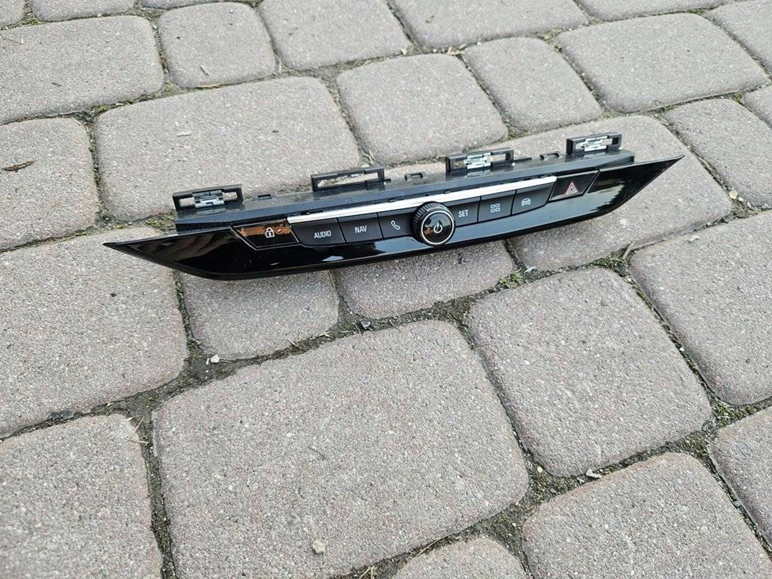 control panel radia ekranu Opel Mokka B 2 9834829180