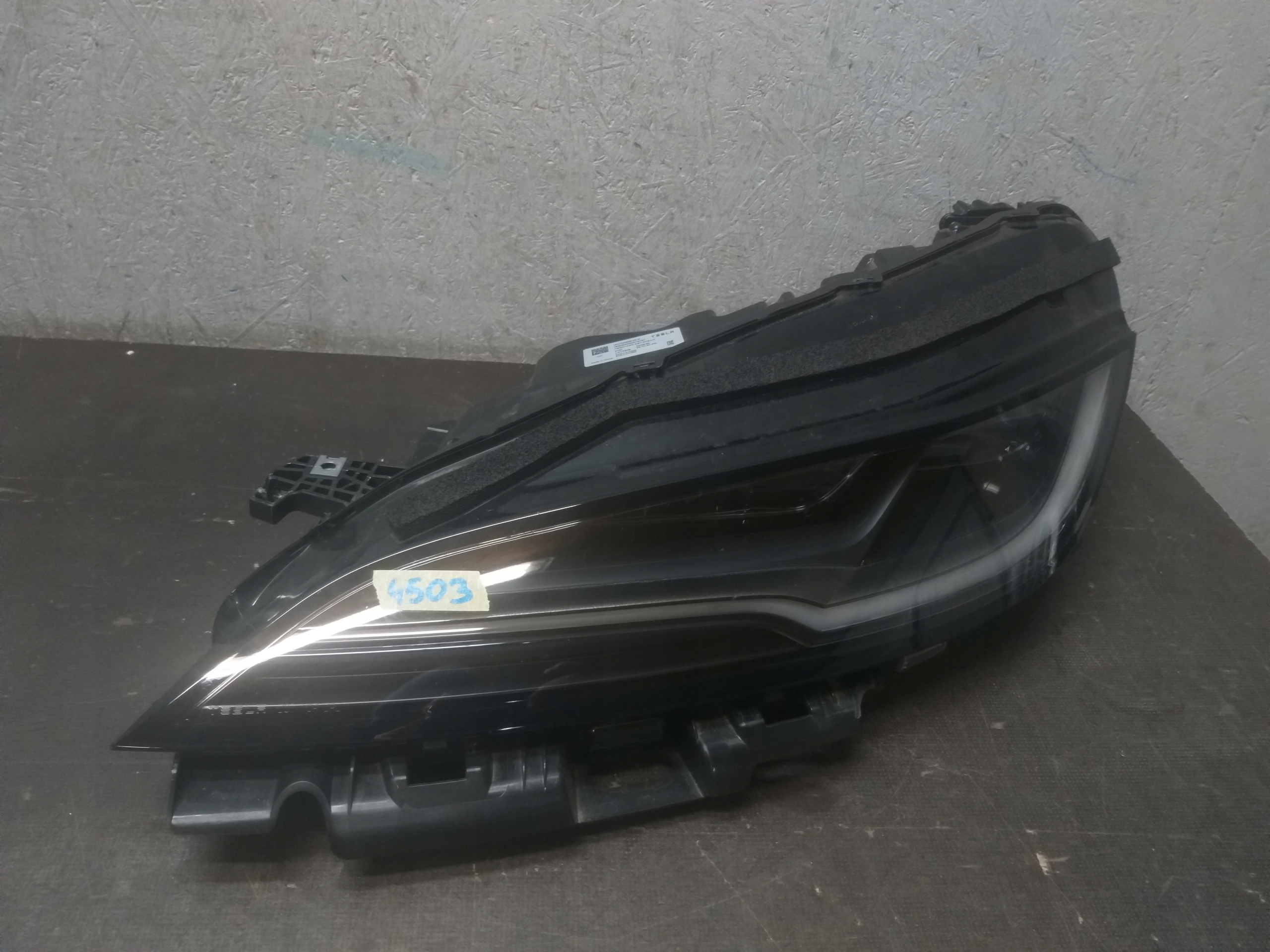 light front left TESLA III 3 LIFT 23- 1760888-00-E