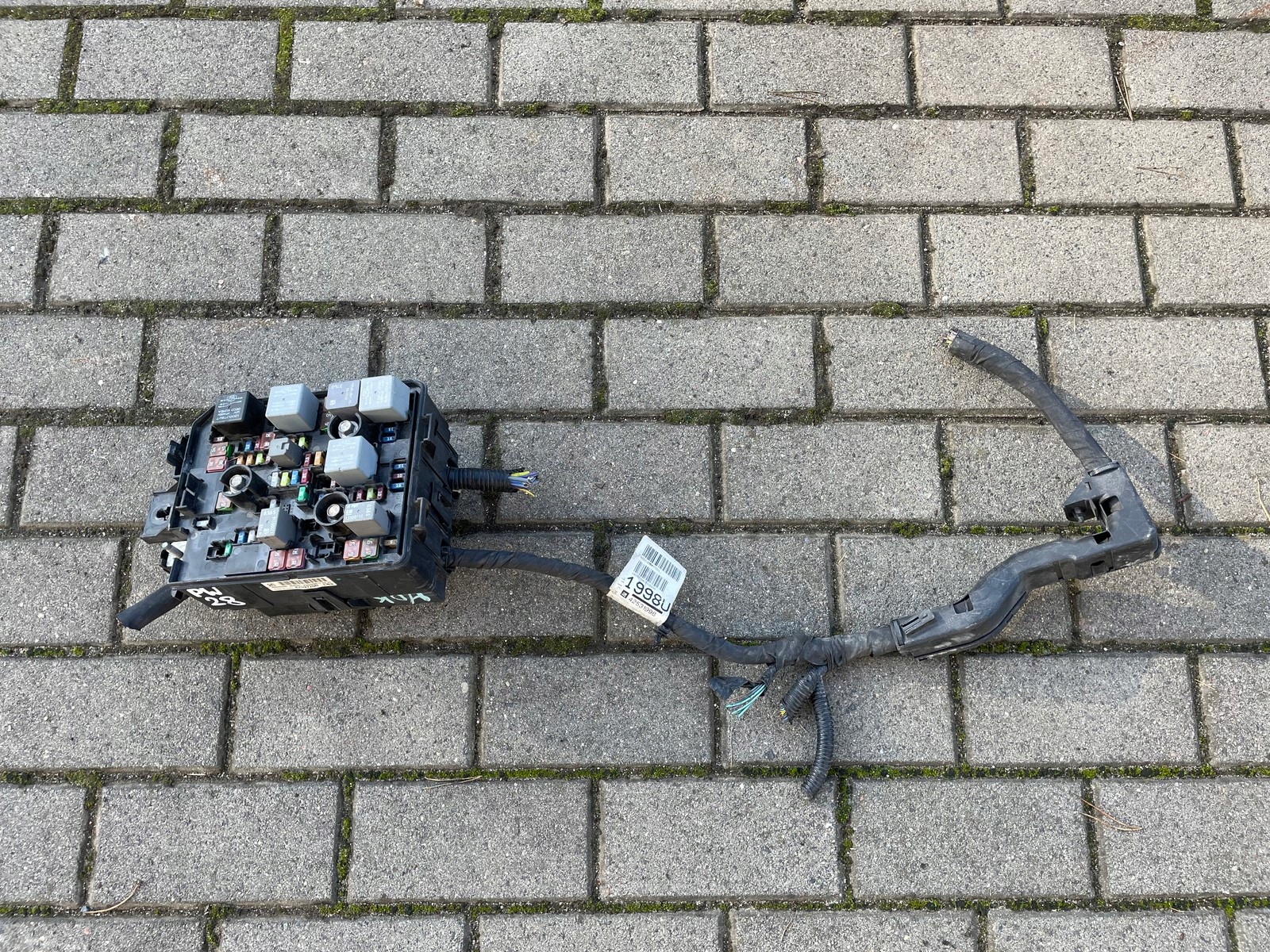 OPEL MOKKA X БЛОК ЗАПОБІЖНИКІВ 42397200