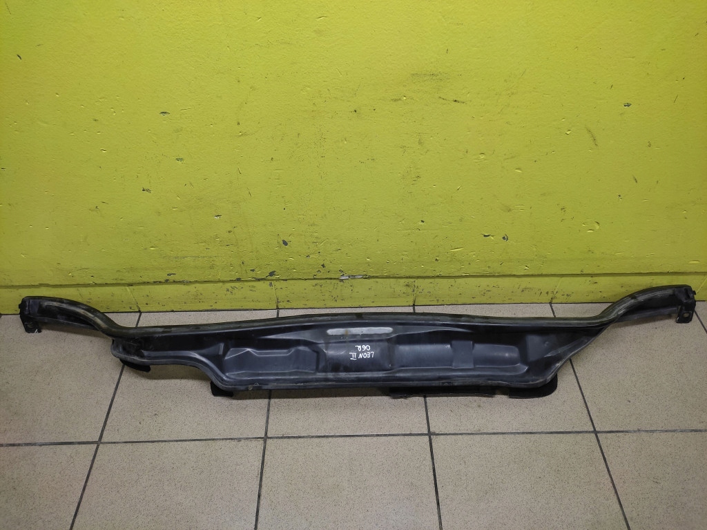 SEAT LEON II soundproofing under the window 1P0863993