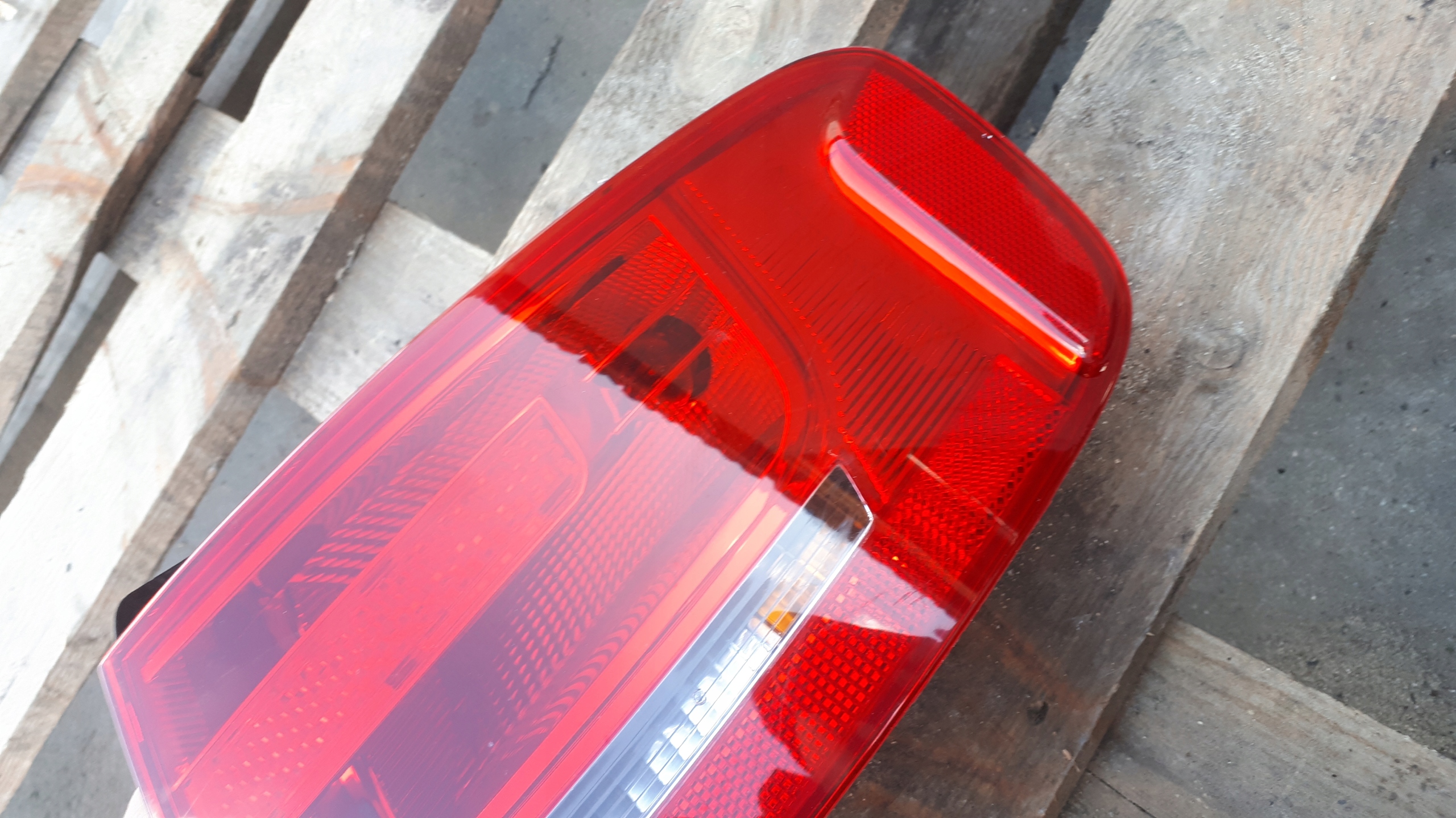 A4 B8 light right right rear part W fender sedan