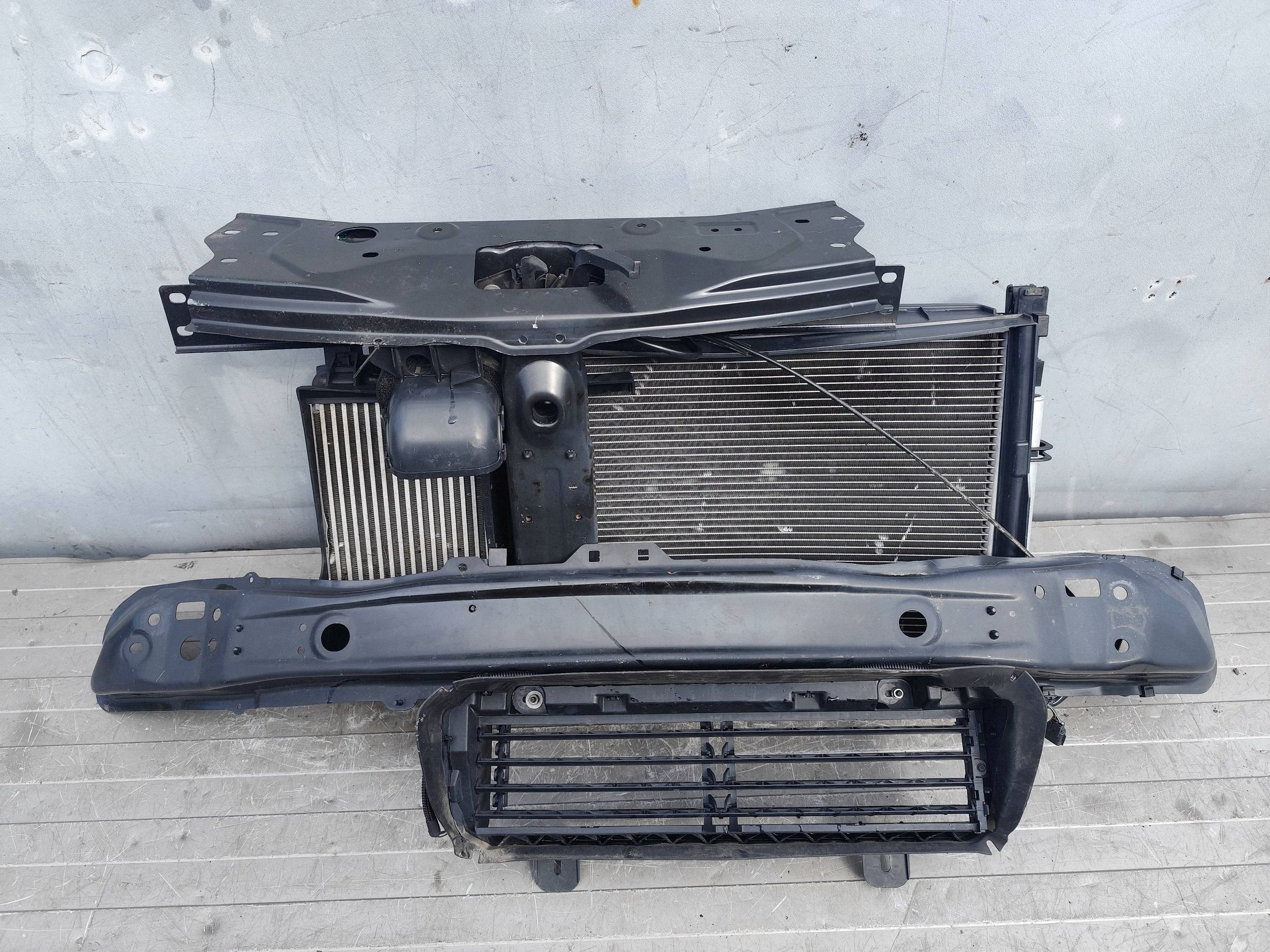 DACIA DUSTER II LIFT support panel for radiators radiator KOMPLET DEMONTAZ