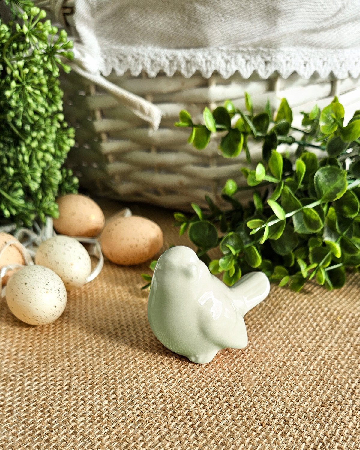 FIGURKA DEKORACYJNA WIOSENNA PTASZEK CERAMICZNY OZDOBA WIELKANOCNA Marka inna