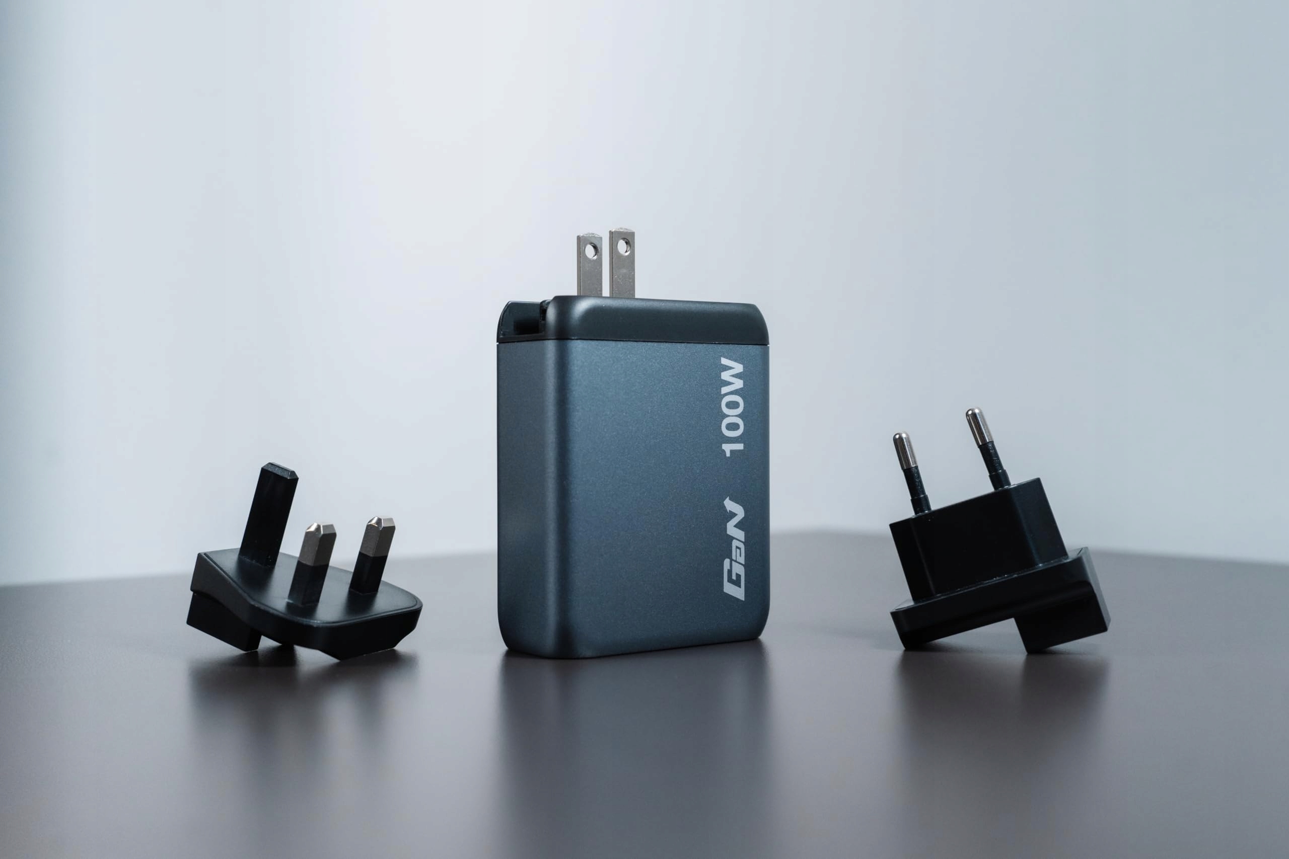VERBATIM Ładowarka GaN 100W 4 Porty USB-C Adapter Szybkie Ładowanie — miniatura 3
