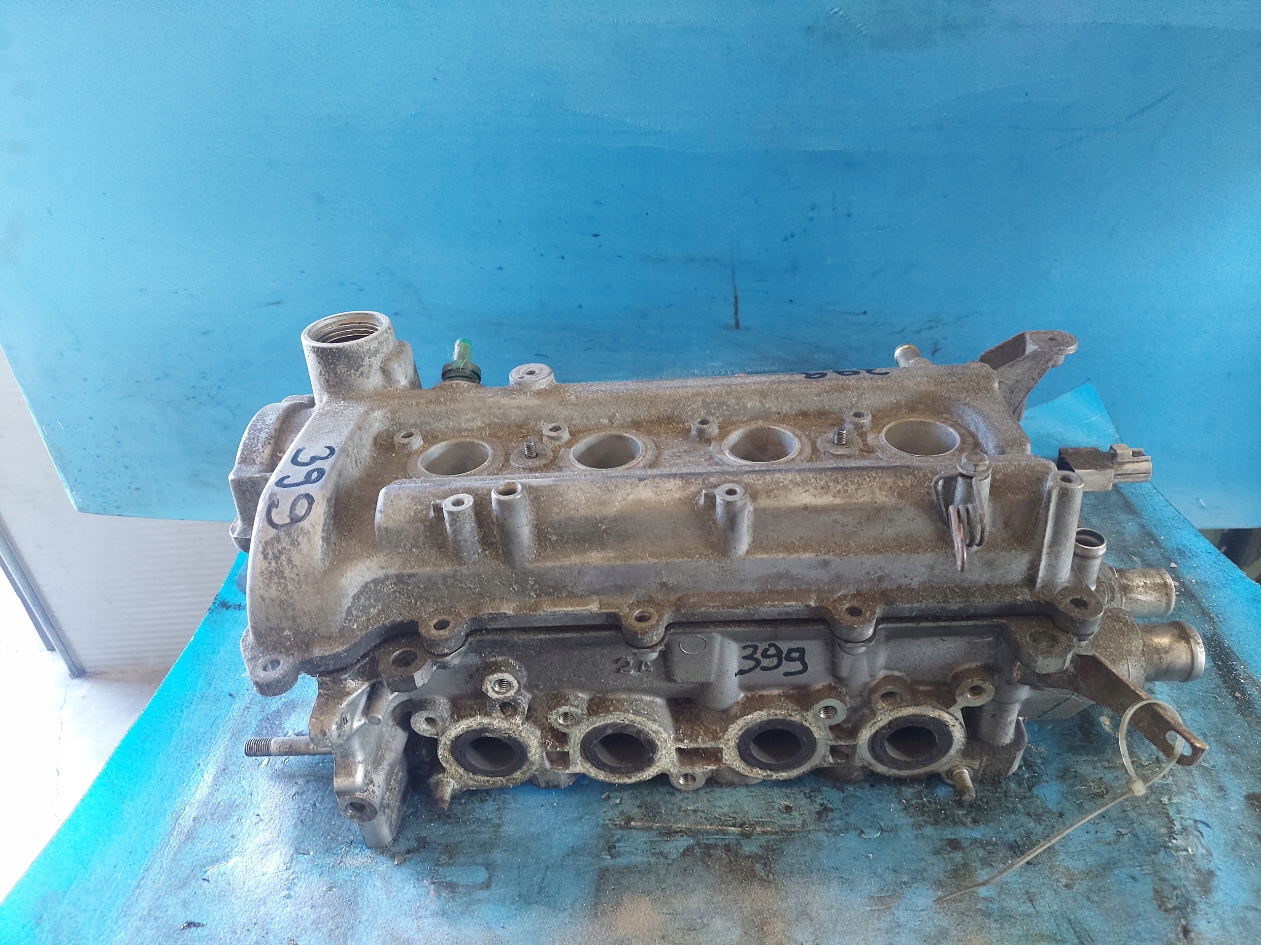 glava YARIS i 1.0 16V 1SZFE
