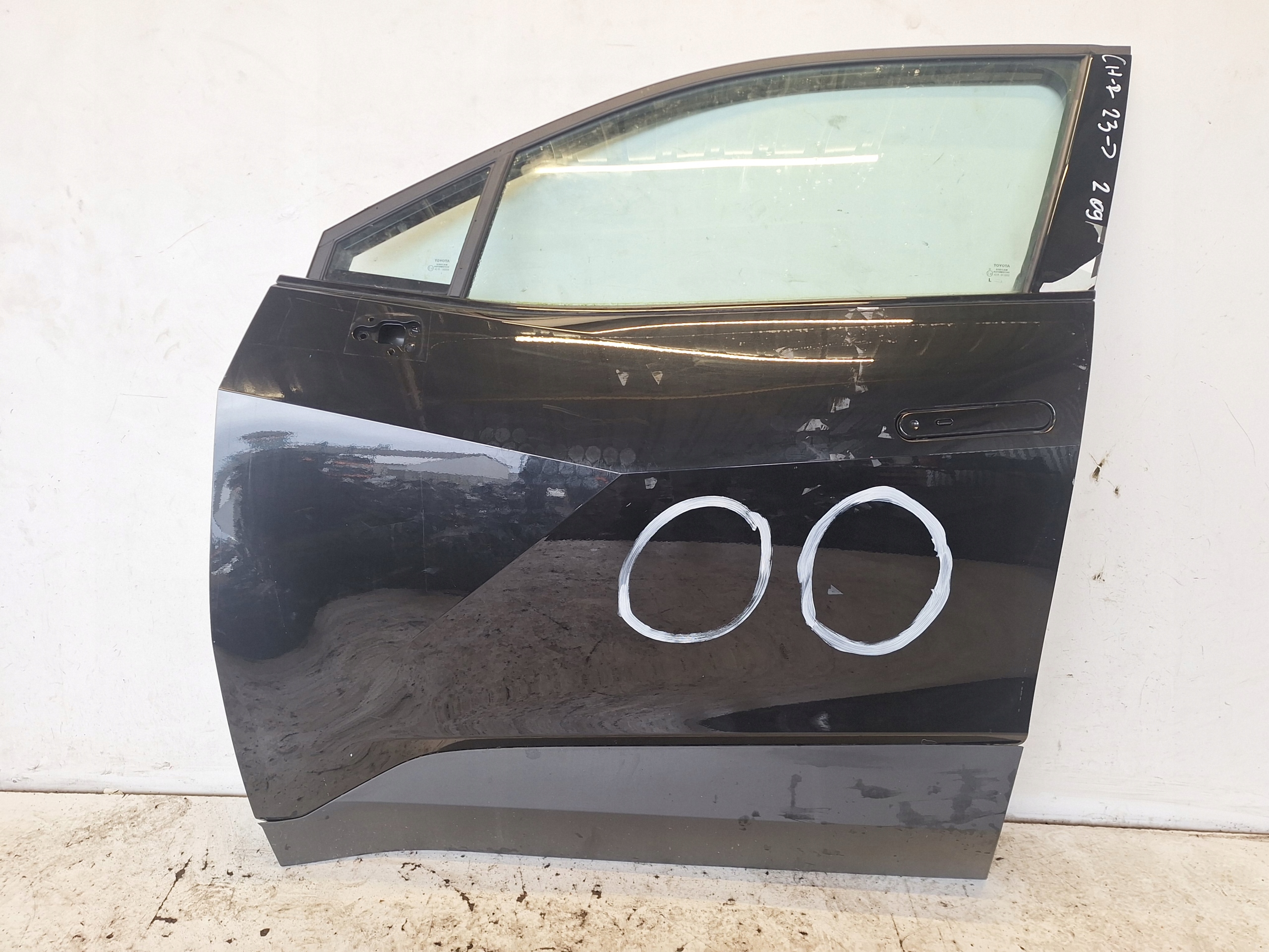 TOYOTA CH-R II 23-> door left front 209