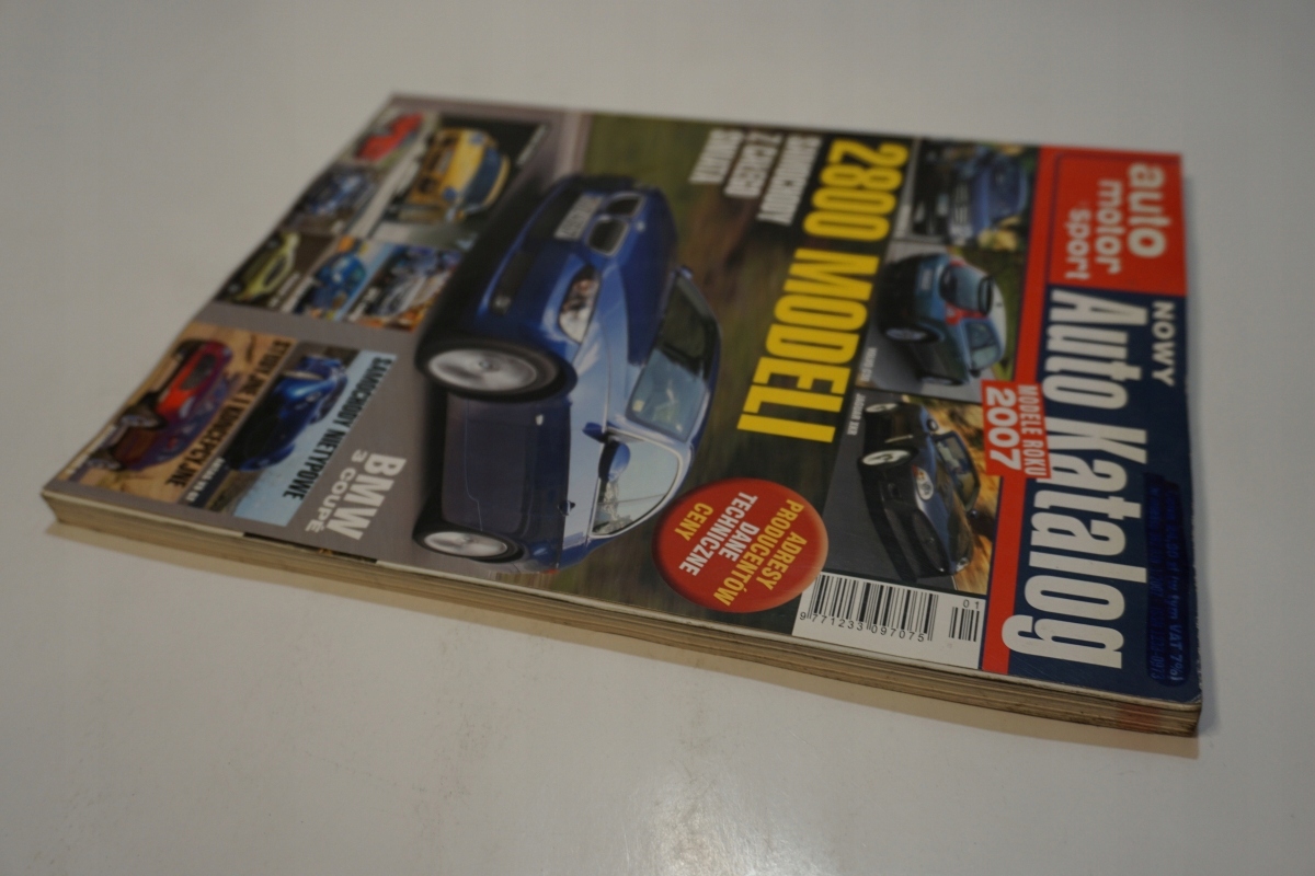 SAMOCHODY ŚWIATA 2007 NOWY AUTO KATALOG Tytuł NOWY AUTO KATALOG 2007 / SAMOCHODY ŚWIATA