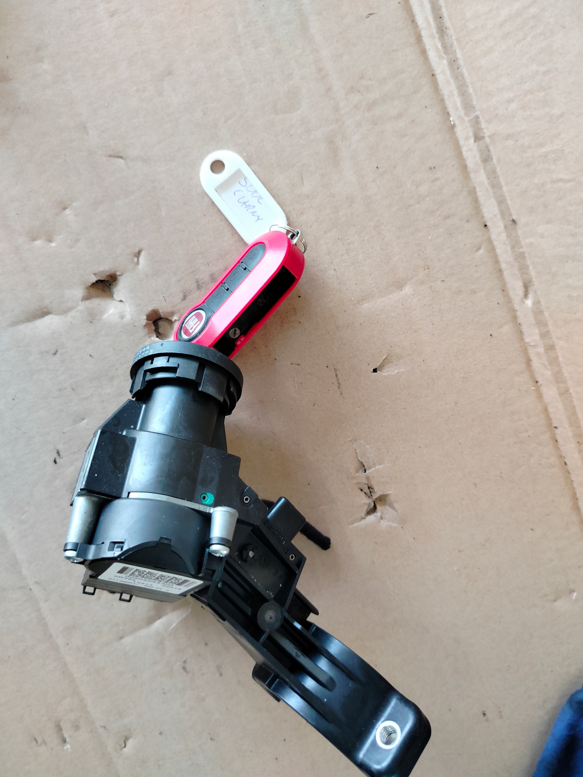Fiat 500L ignition key 00505254300