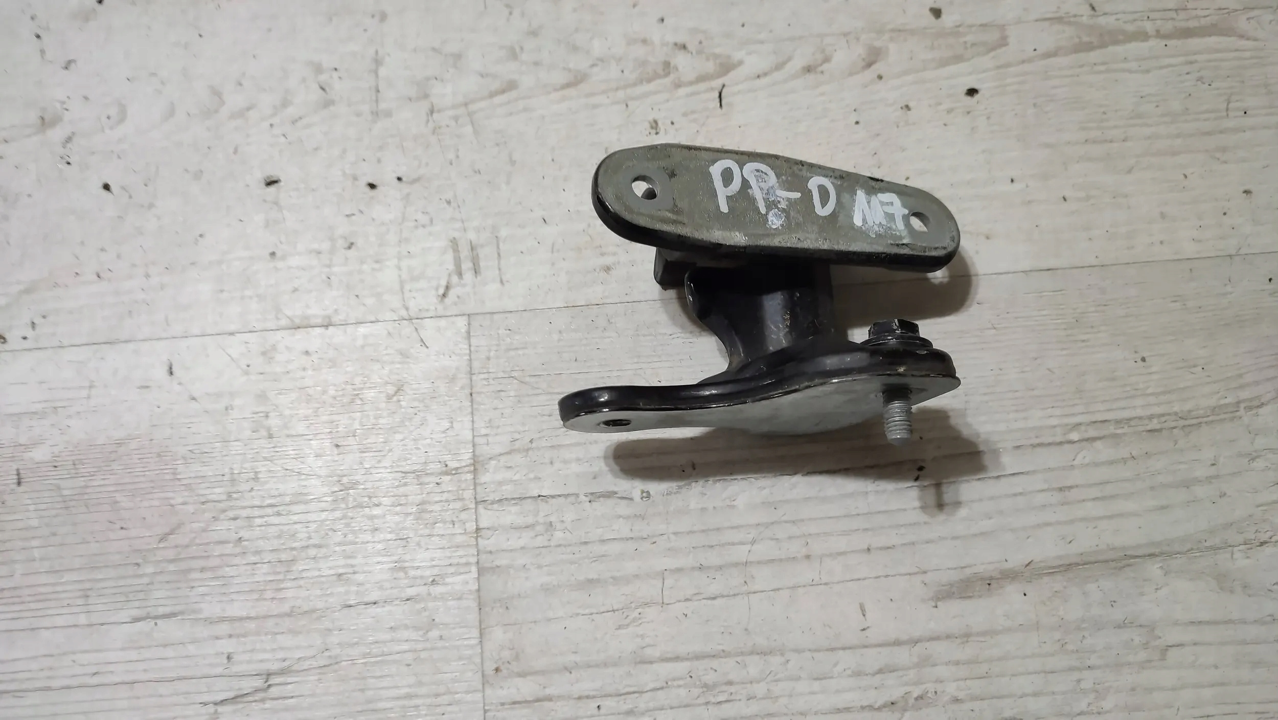 Mercedes-Benz CLA W117 14r. 2.2cdi hinge right front