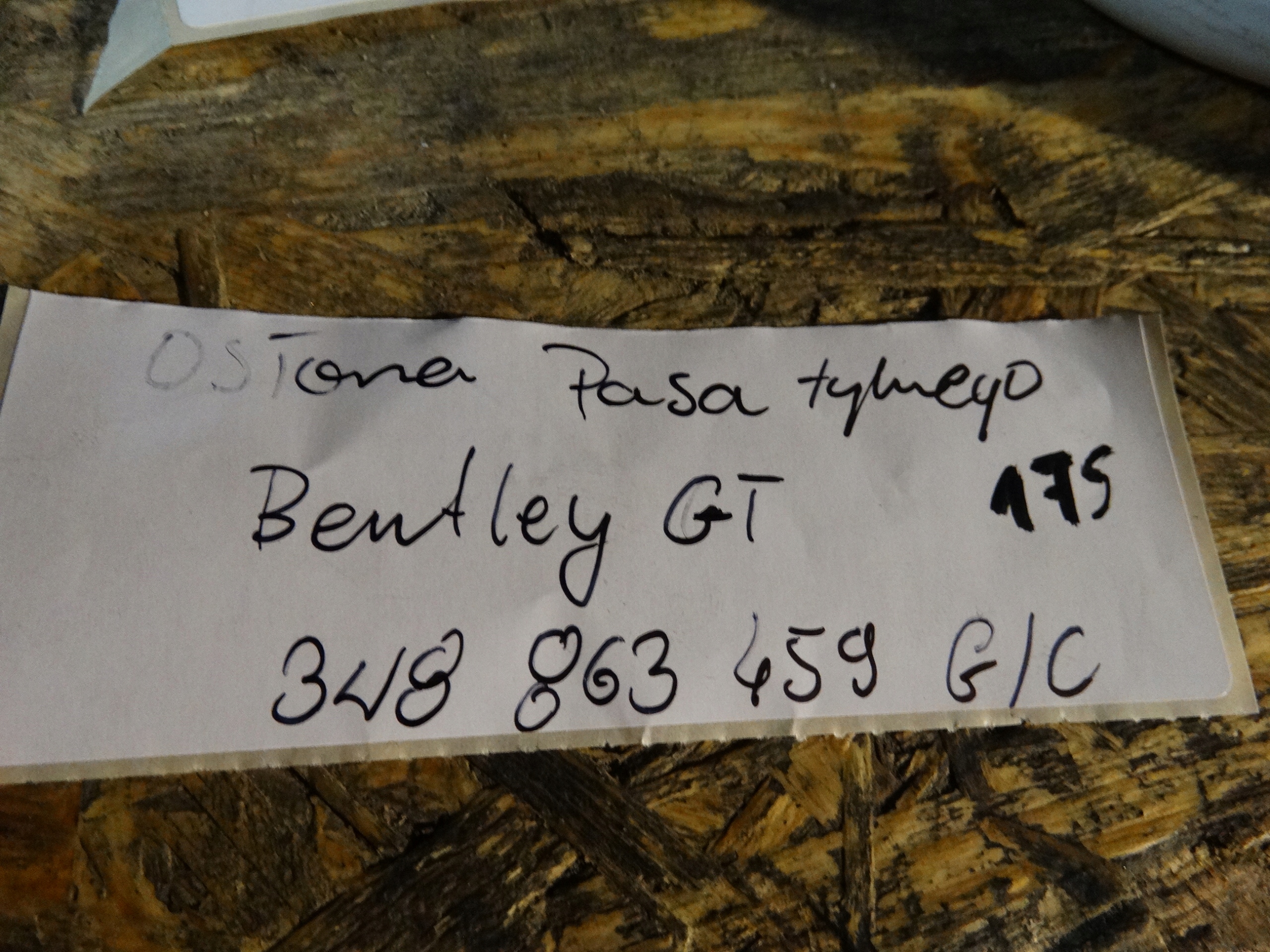 IDEALNA kryt stěny zadního BENTLEY GT 1