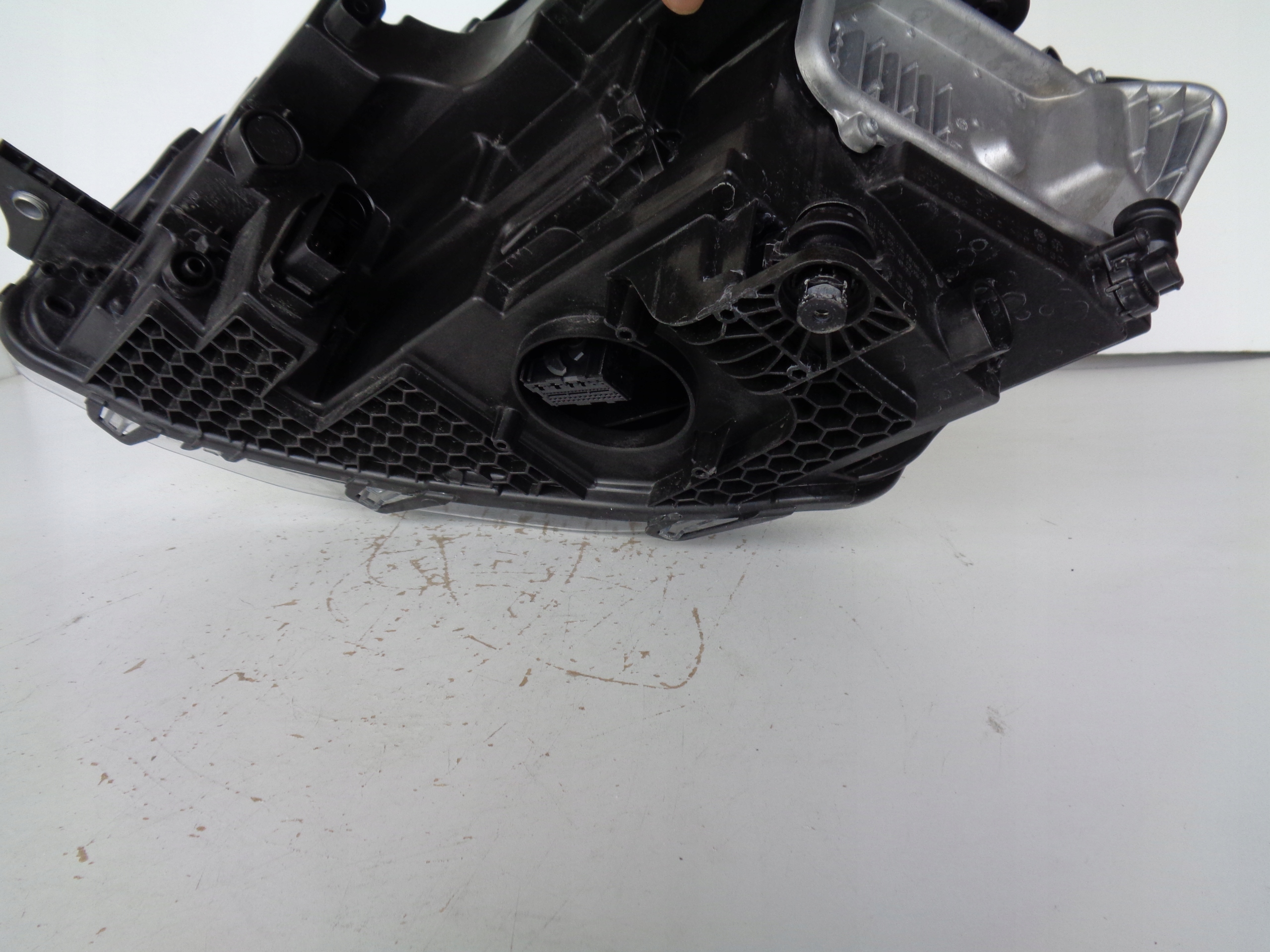 LICHT RECHTS REFLEKTOR VW CADDY 2K7 21- FULL LED