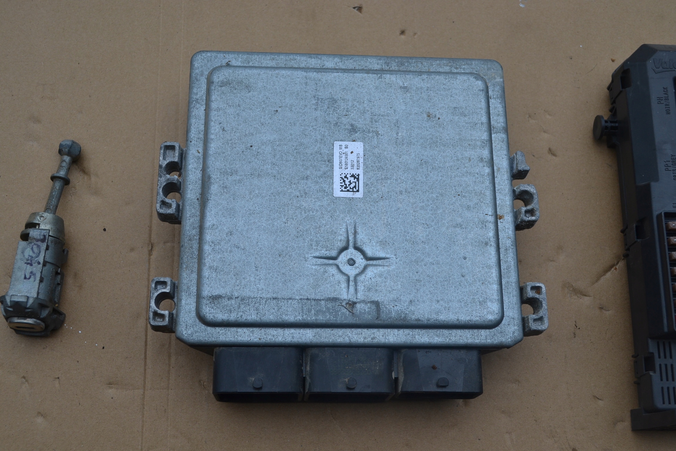 Peugeot 308 t9 T9 computer running board startowy