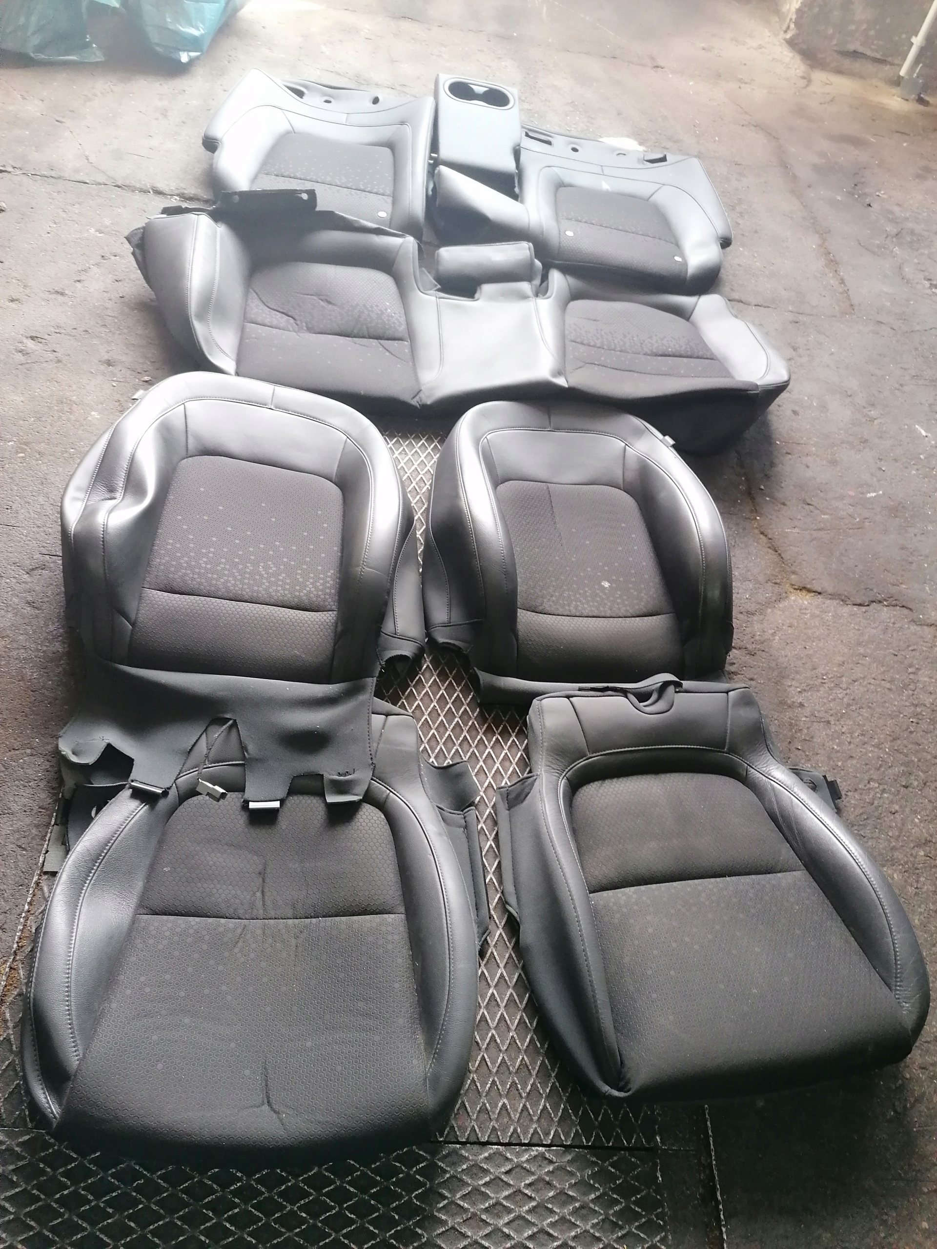 55 ЧАСТЬ СТУЛ ПРАВЫЙ ПОЛЬСКИЙ HYUNDAI KONA