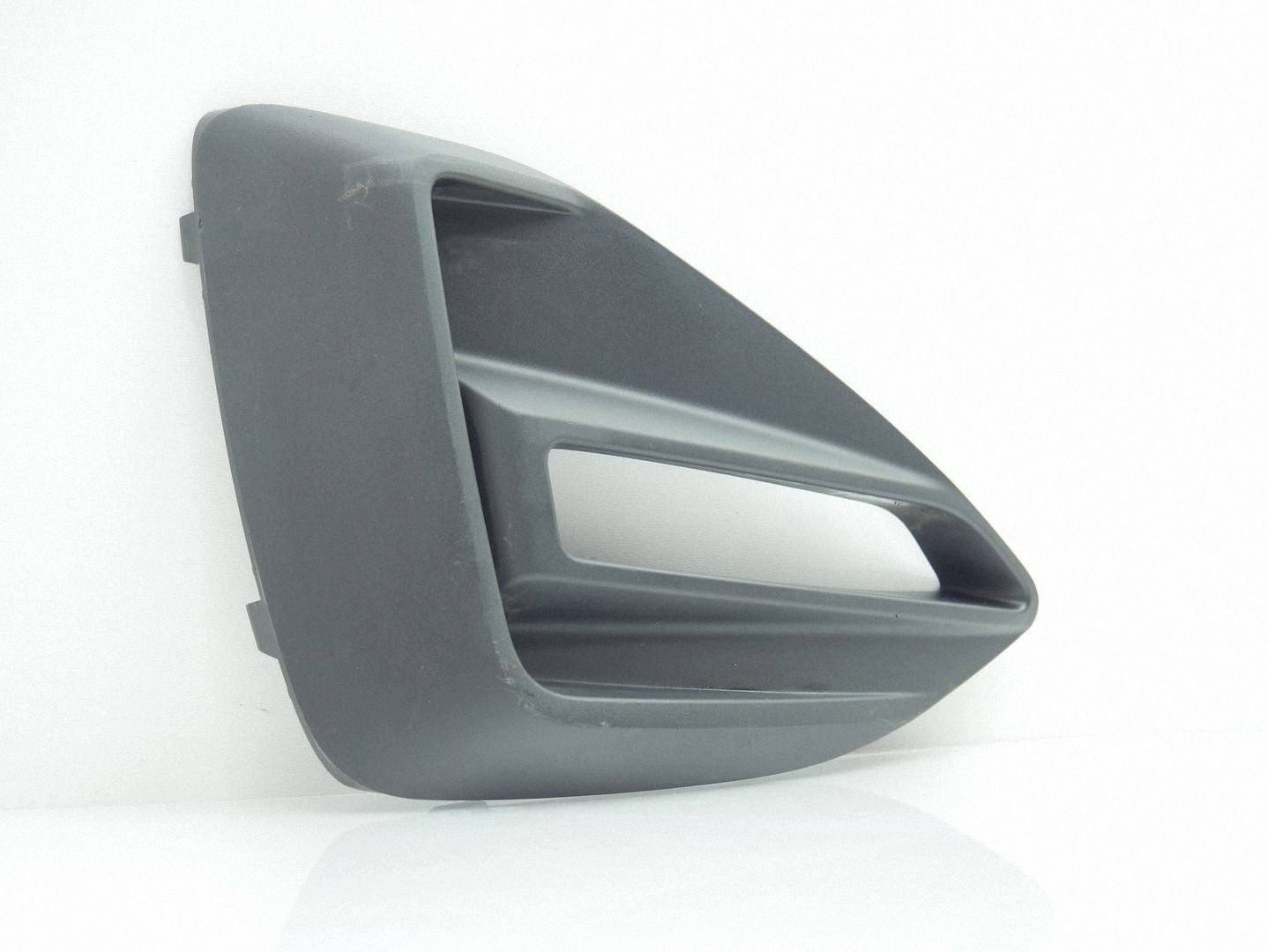 grid of a bumper left front left front BMW 2 F44 7474647