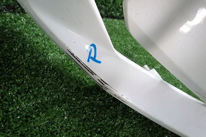 KIA SORENTO IV 20- front bumper front
