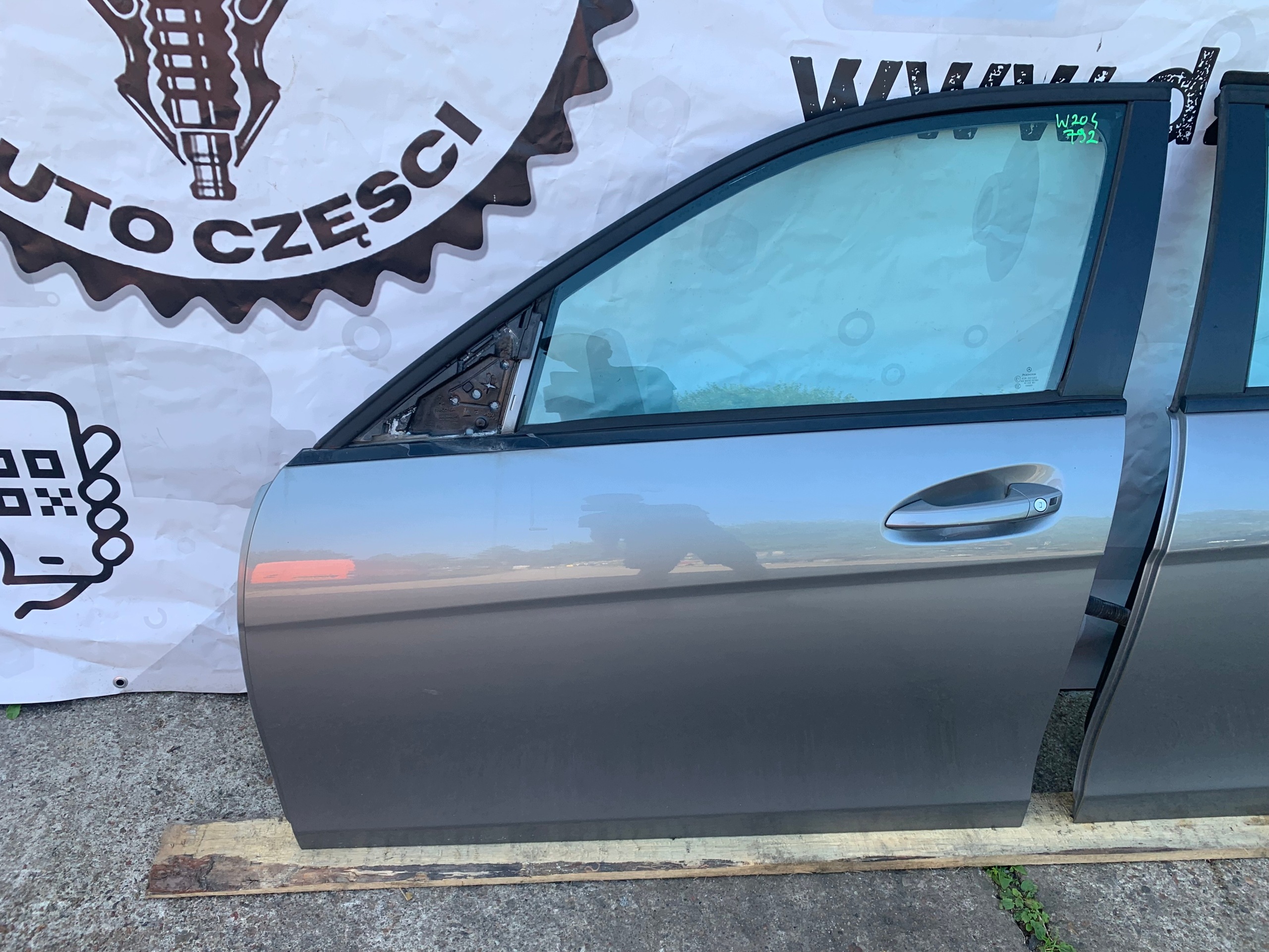 nice MERCEDES W204 C KLASA door left left front front 792 C792