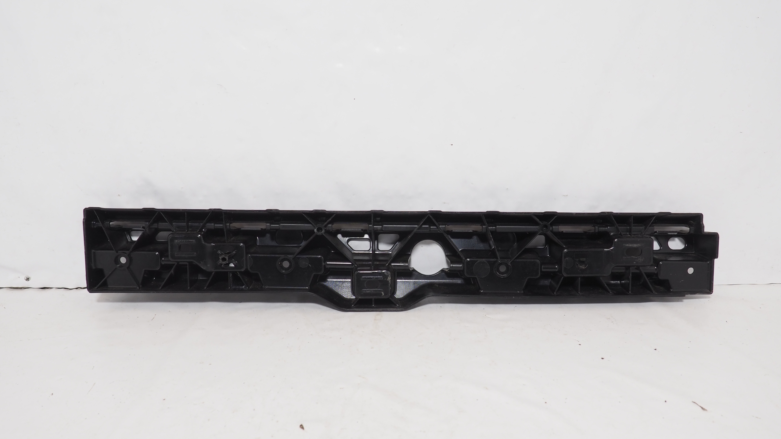 BMW 5 G30 G31 Support Support plaque Jupes Gauche 7387343