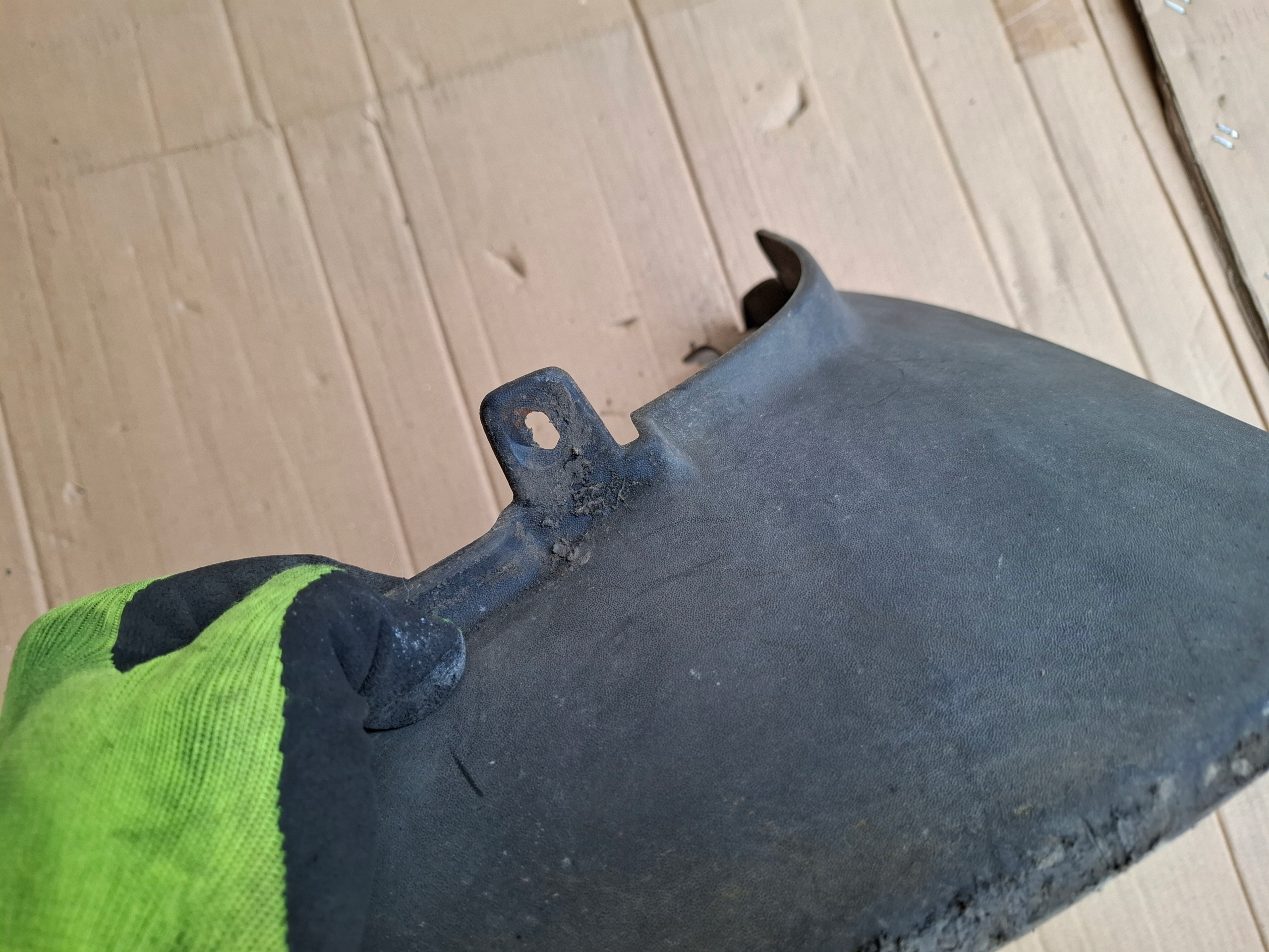 mudguard flap right rear part BENTLEY BENTAYGA 17r