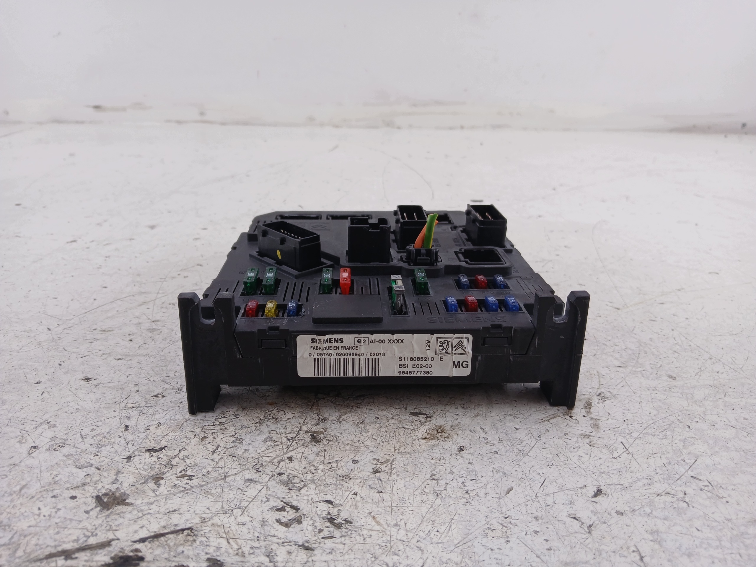 PEUGEOT 206 Module fusibles 9646777380