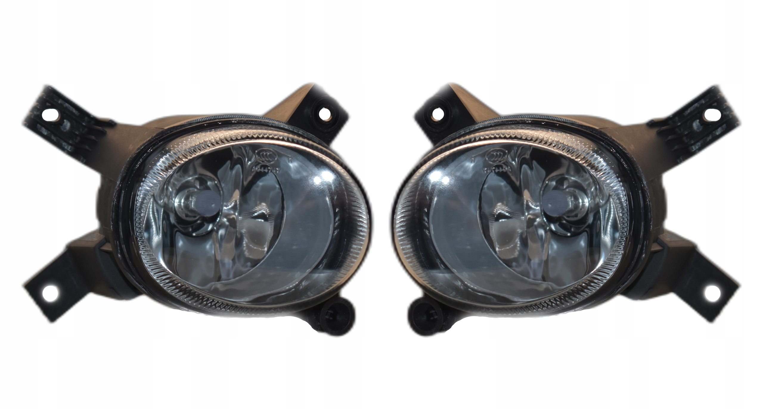 1334292-3 - AUDI A4 B7 2004-07 галогенные противотуманные фары