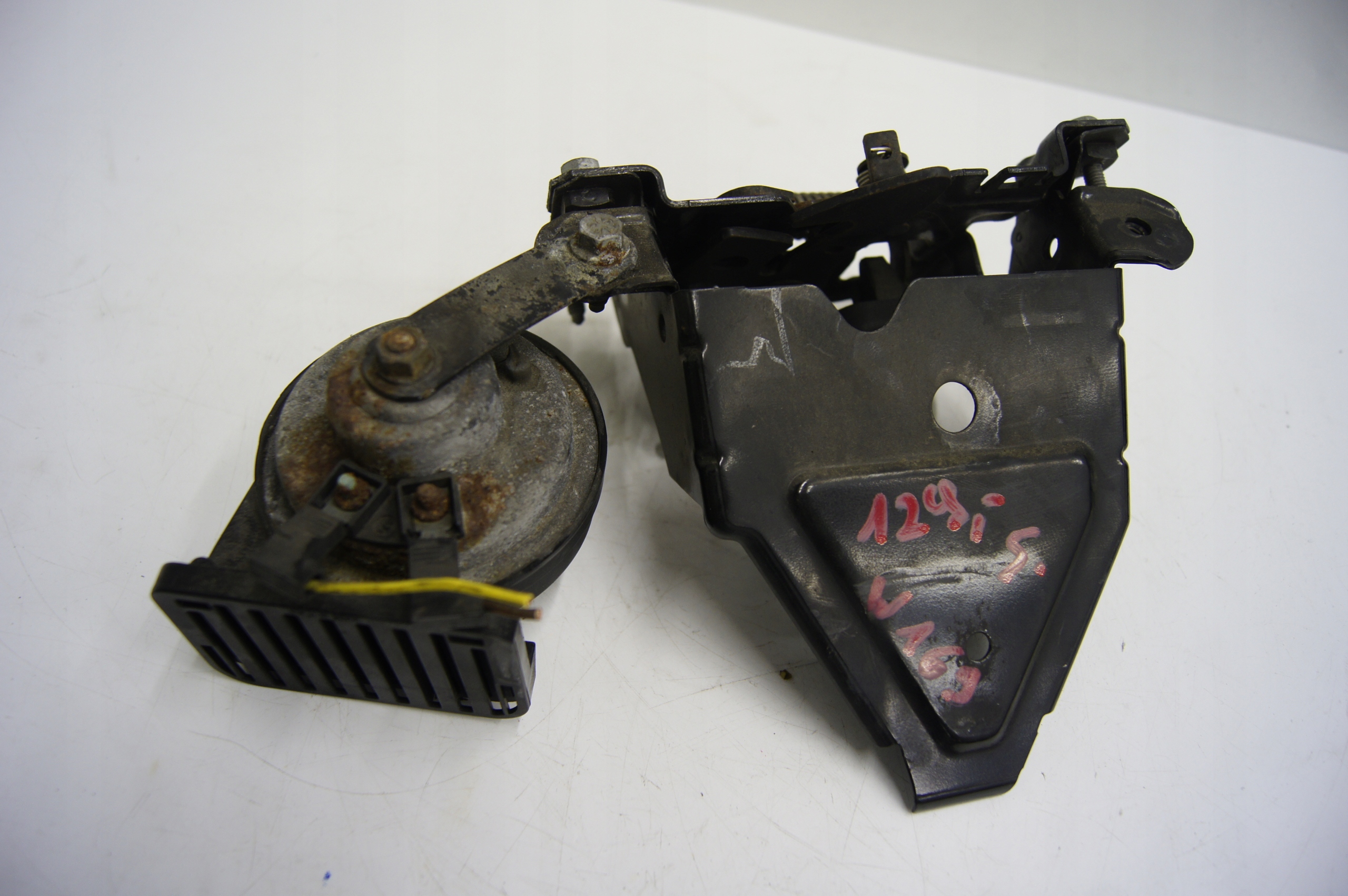 Zamek maski A Klasa W169 LIFT