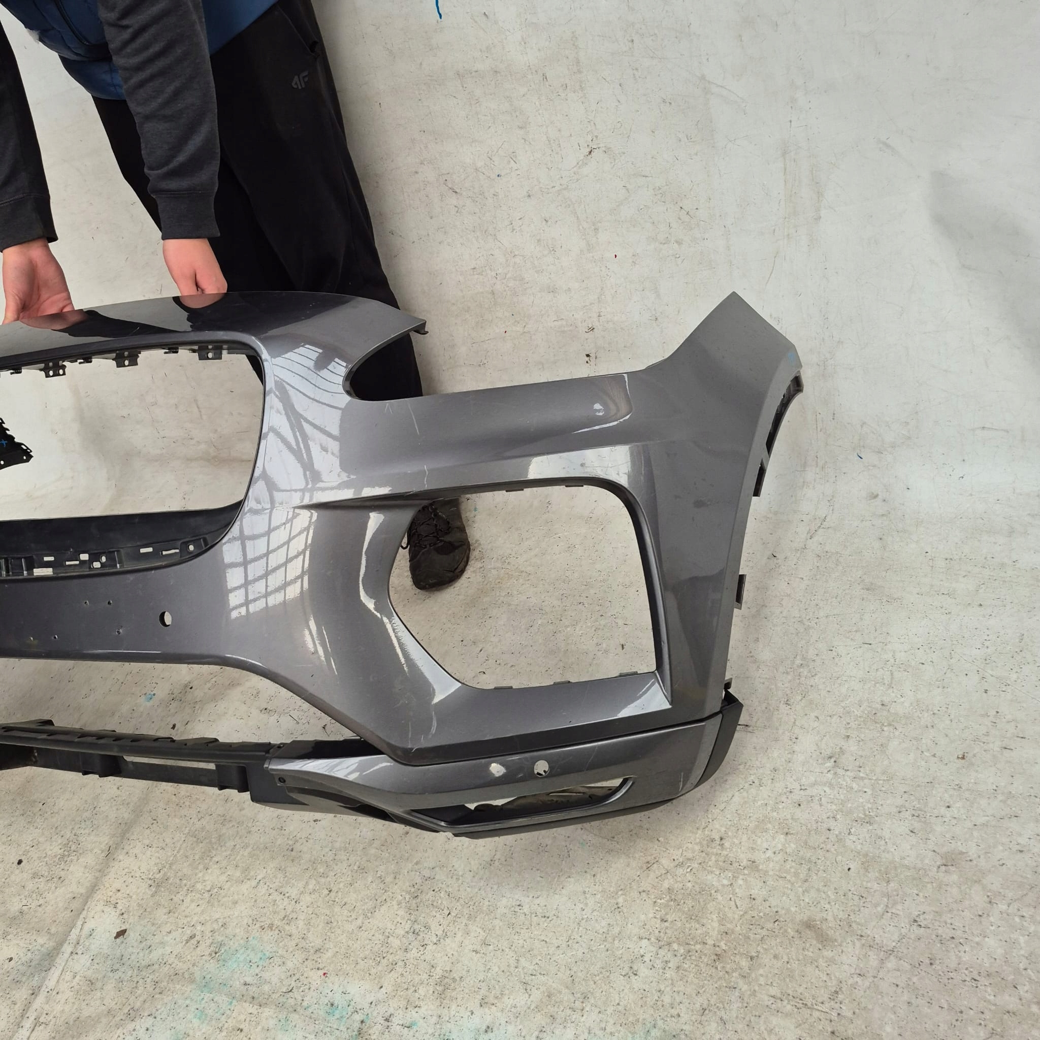 JAGUAR E-PACE R-DYNAMIC 17- bumper front front PDC J9C3-17F003-C