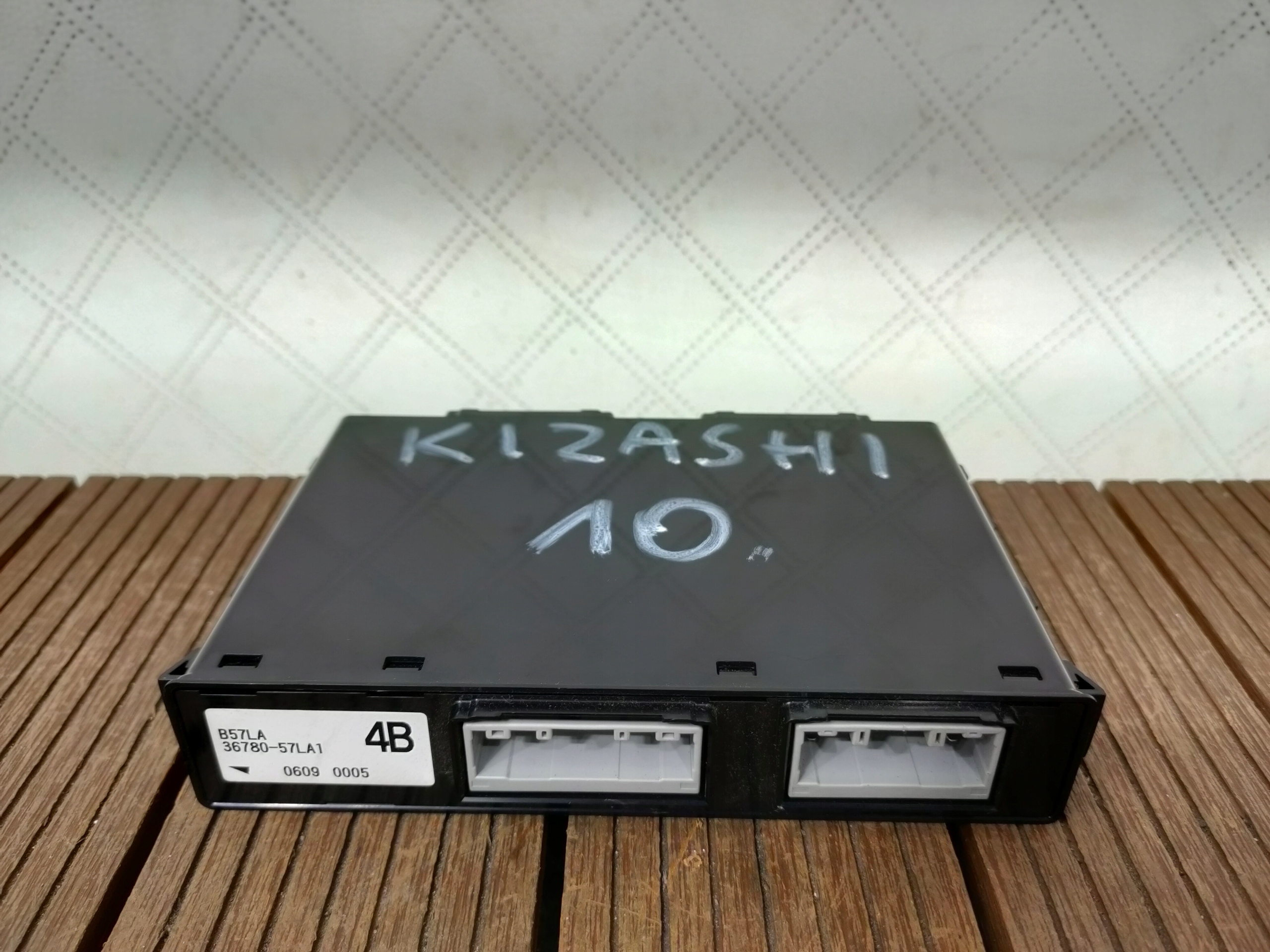 SUZUKI KIZASHI 09-14 module control unit 36780-57LA1 OE