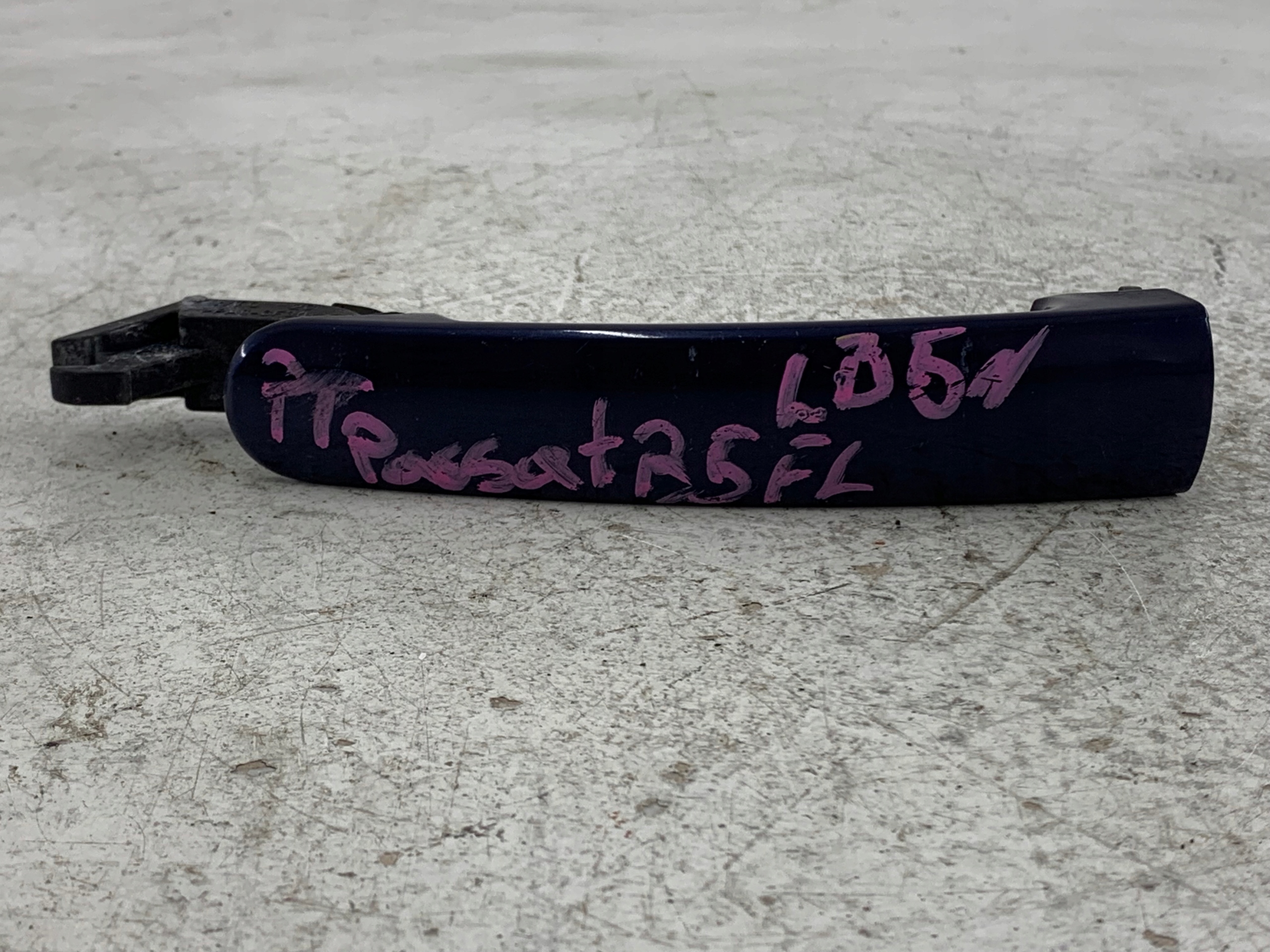 VW PASSAT B5 LIFT handle exterior right rear part LB5N