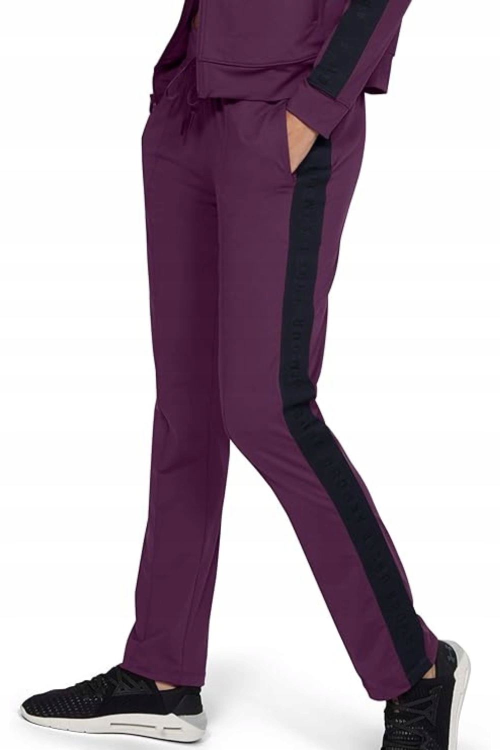 Dámské sportovní teplákové kalhoty Under Armour, lampasy, velikost vel. M