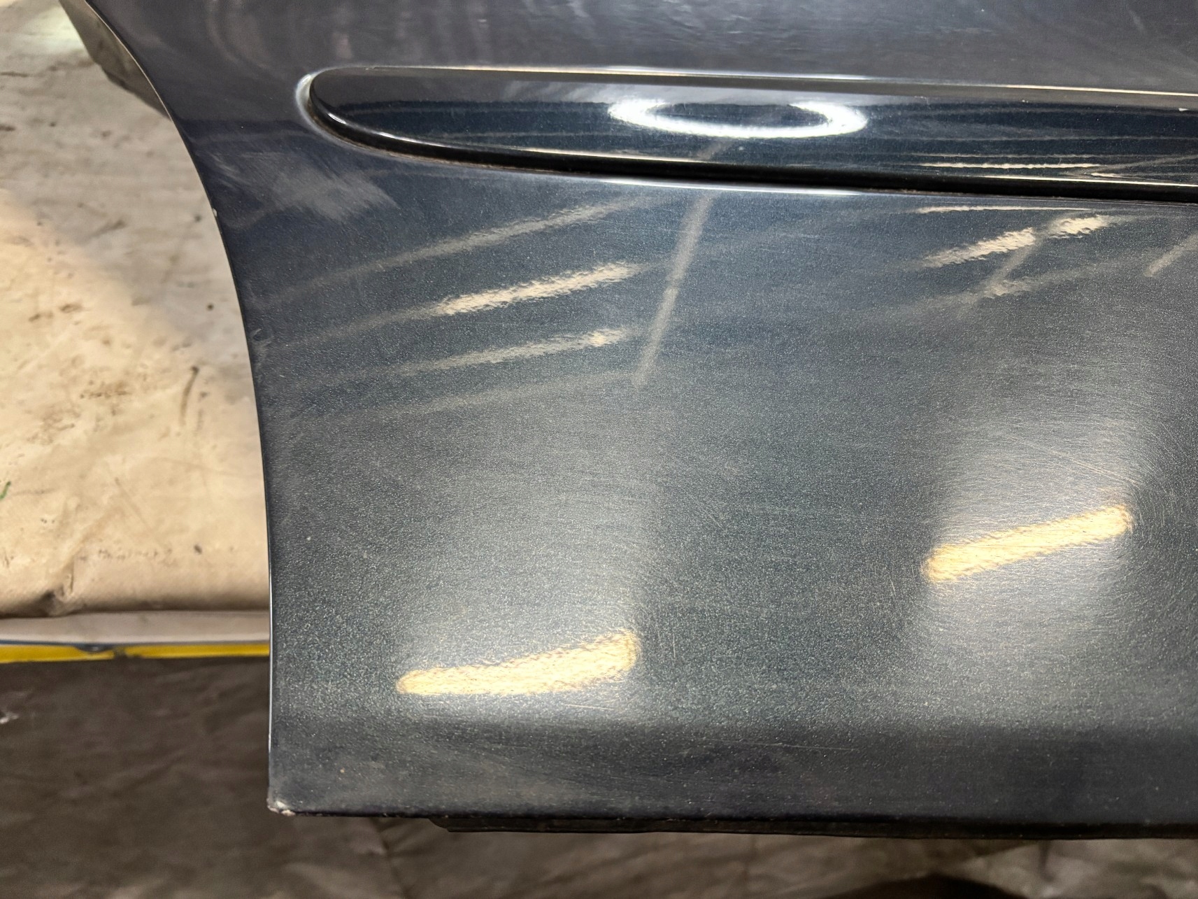 Tür rechts heck MERCEDES W211 Sedan
