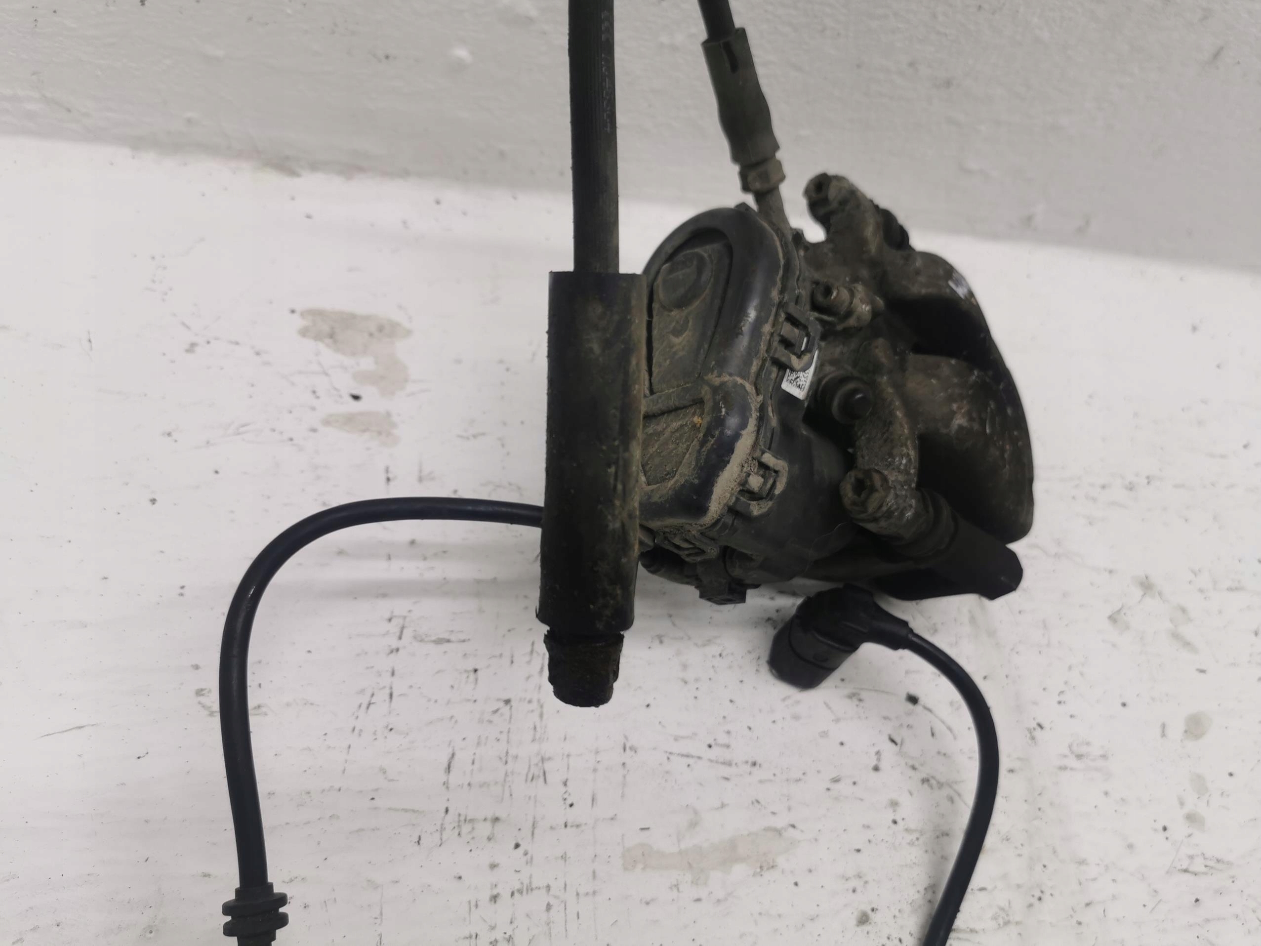 caliper brake left rear part MERCEDES W246 W176