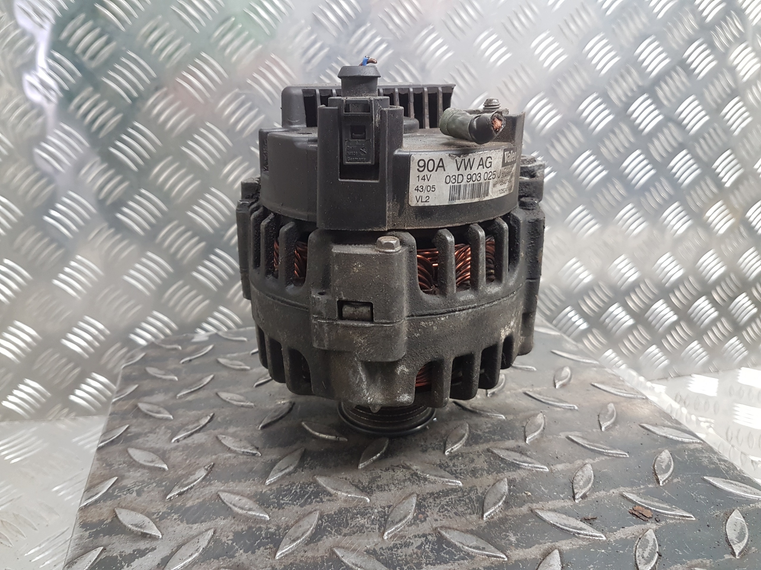 ALTERNATOR VOLKSWAGEN POLO 4 03D903025J