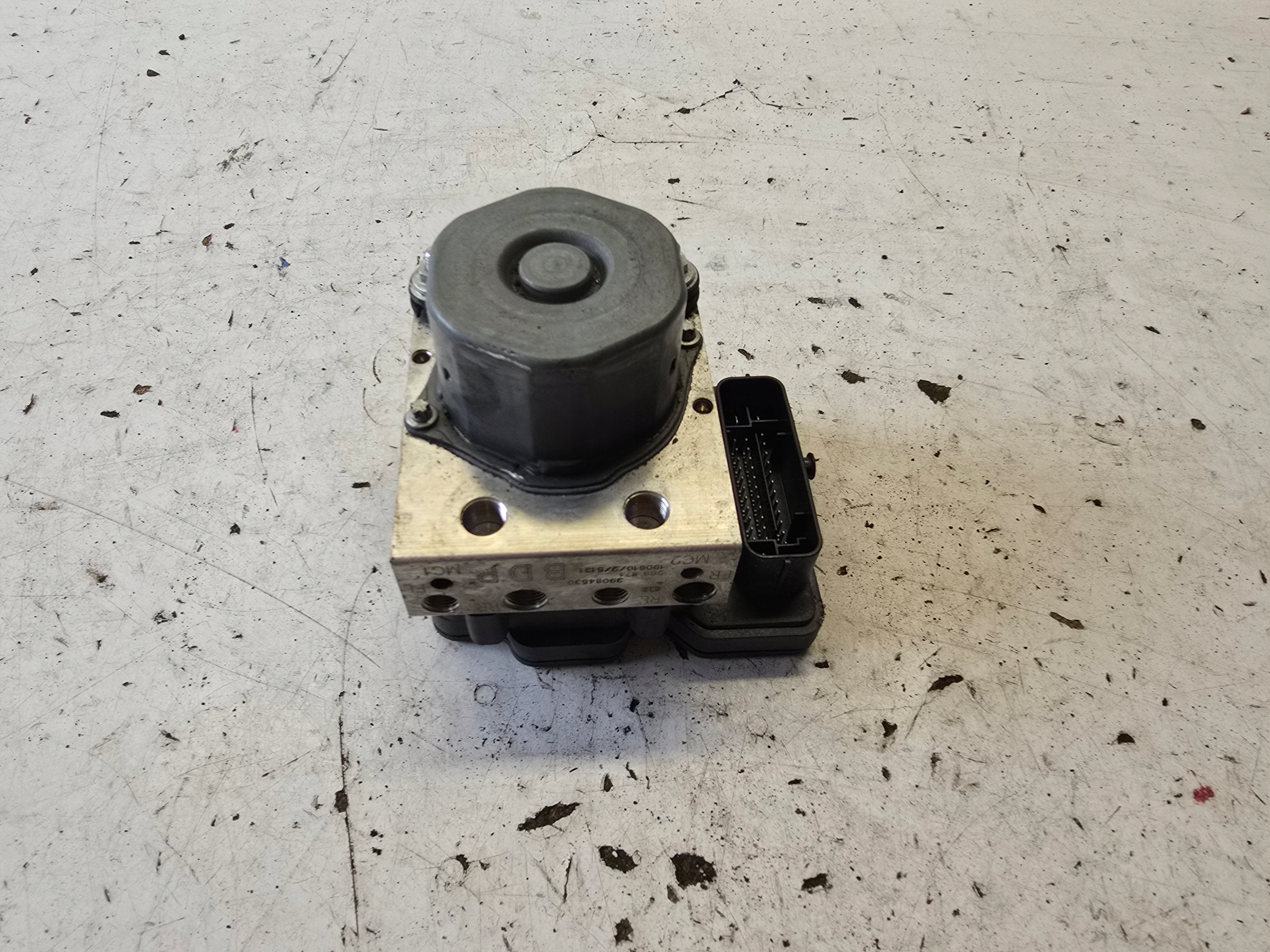 OPEL CORSA E control unit ABS 39084530 BDP
