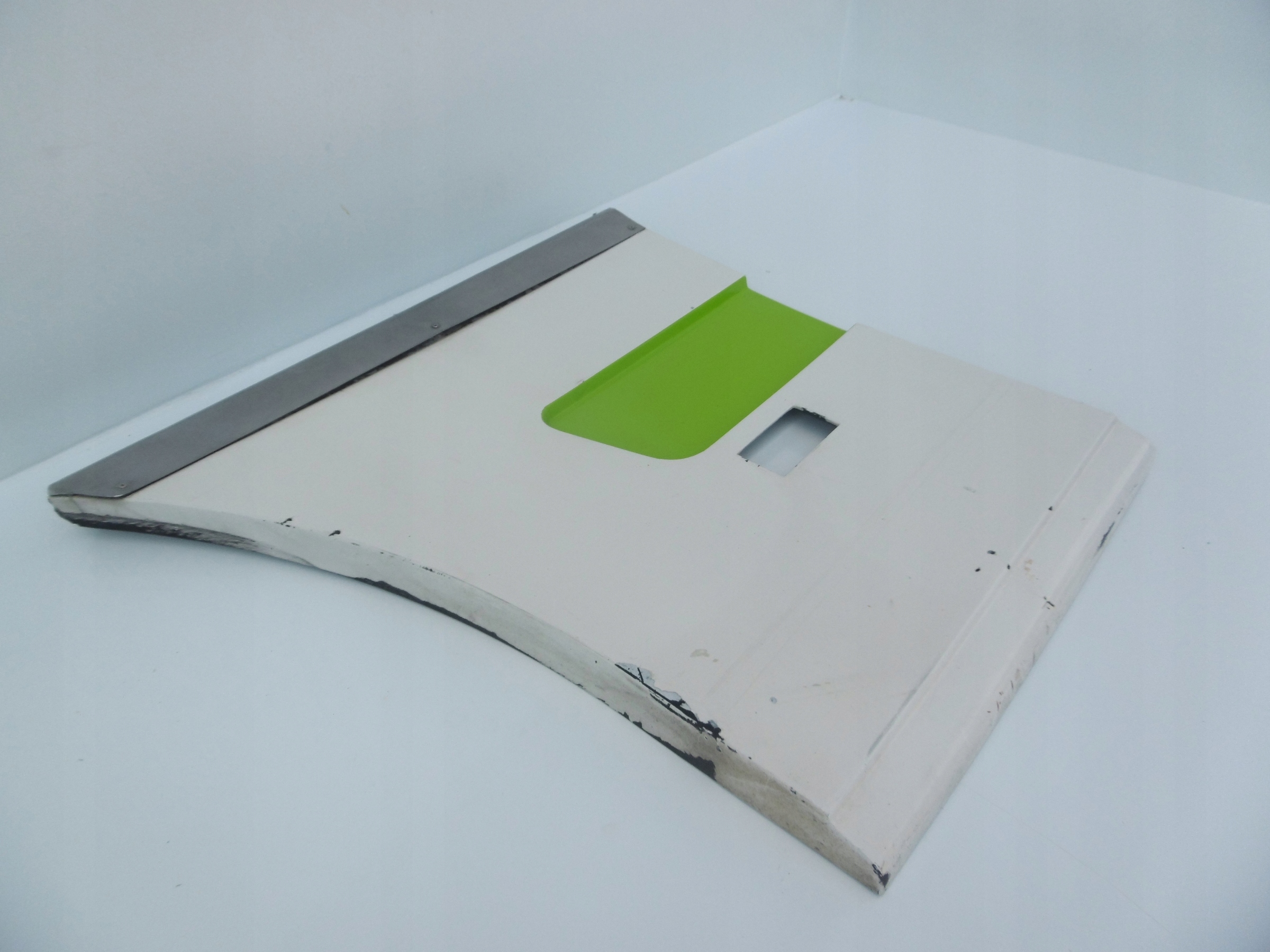 OSŁONA MIĘDZYOSIOWA PRAWA VOLVO FH 12 13 Producent części Volvo OE