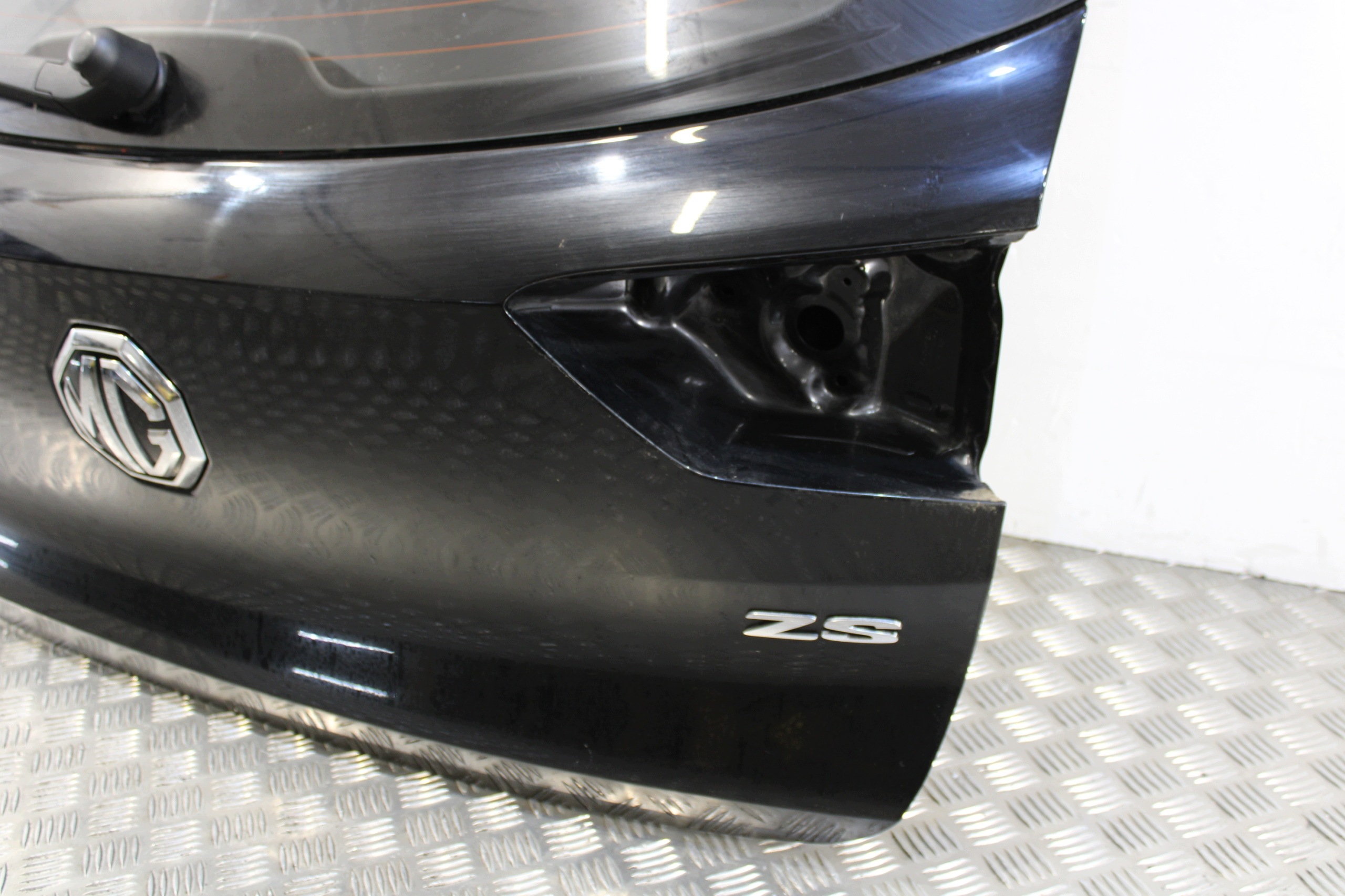 trunk door boot rear part rear complete MG ZS LIFT FL 2024