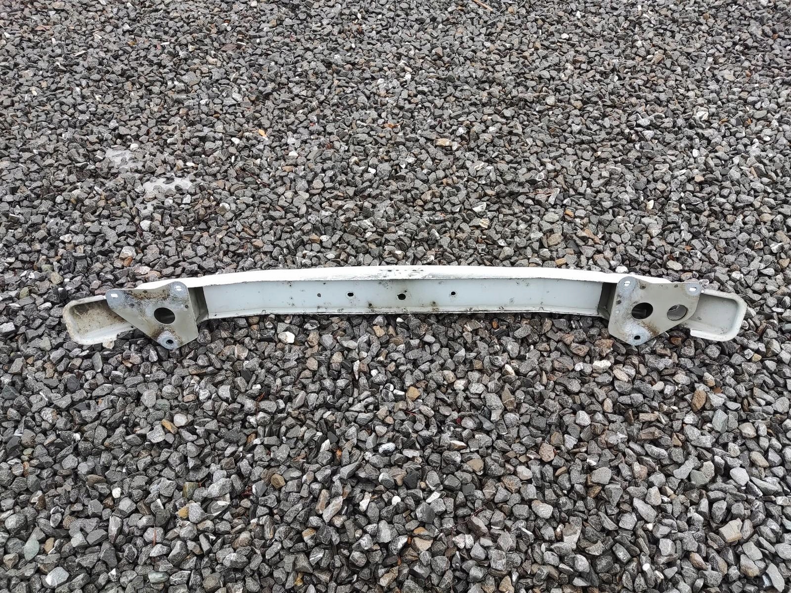 bumper support below bumper front MASTER II MOVANO A LIFT 04-09 8200189647E