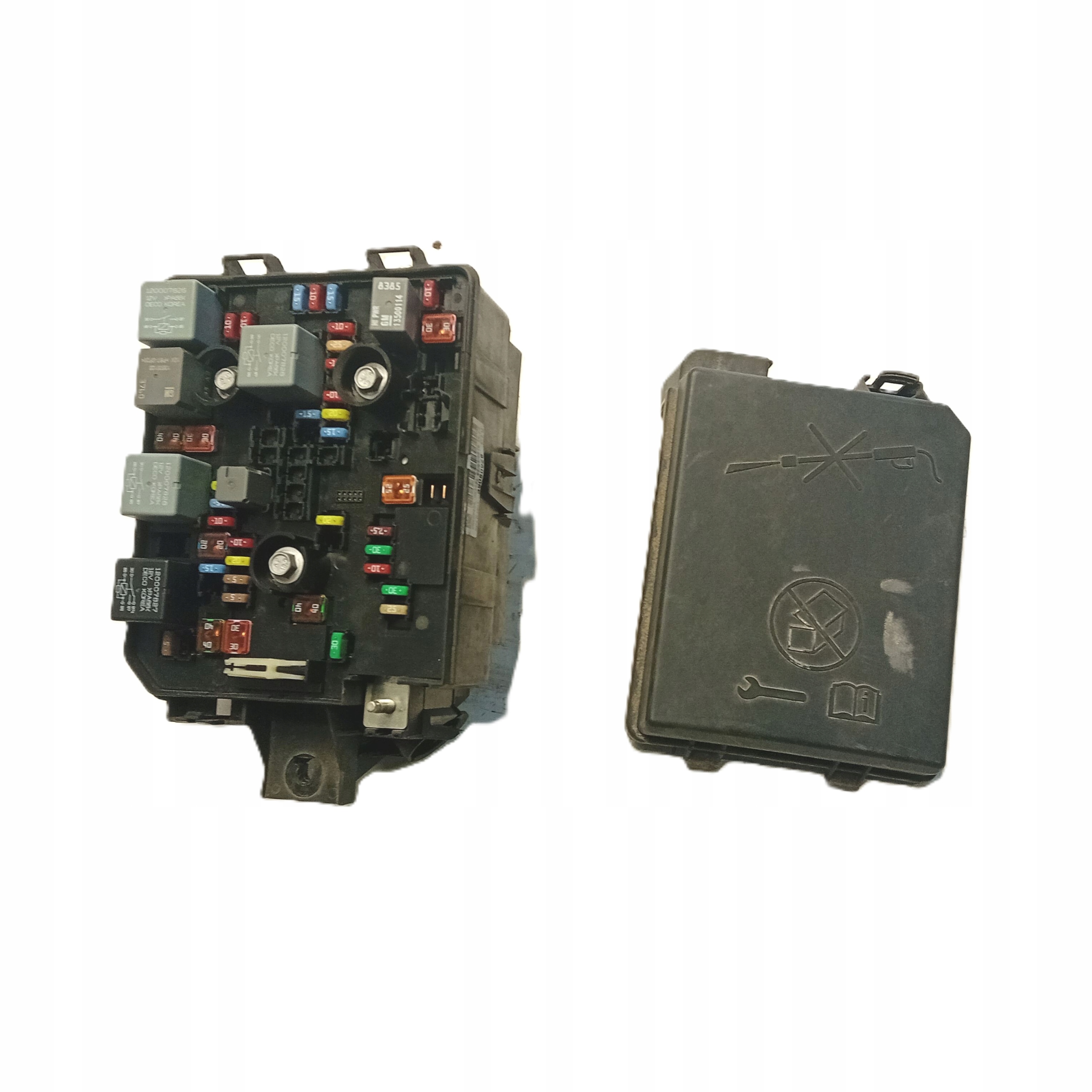 Module fusibles 1.3CDTI OPEL CORSA E 39080926