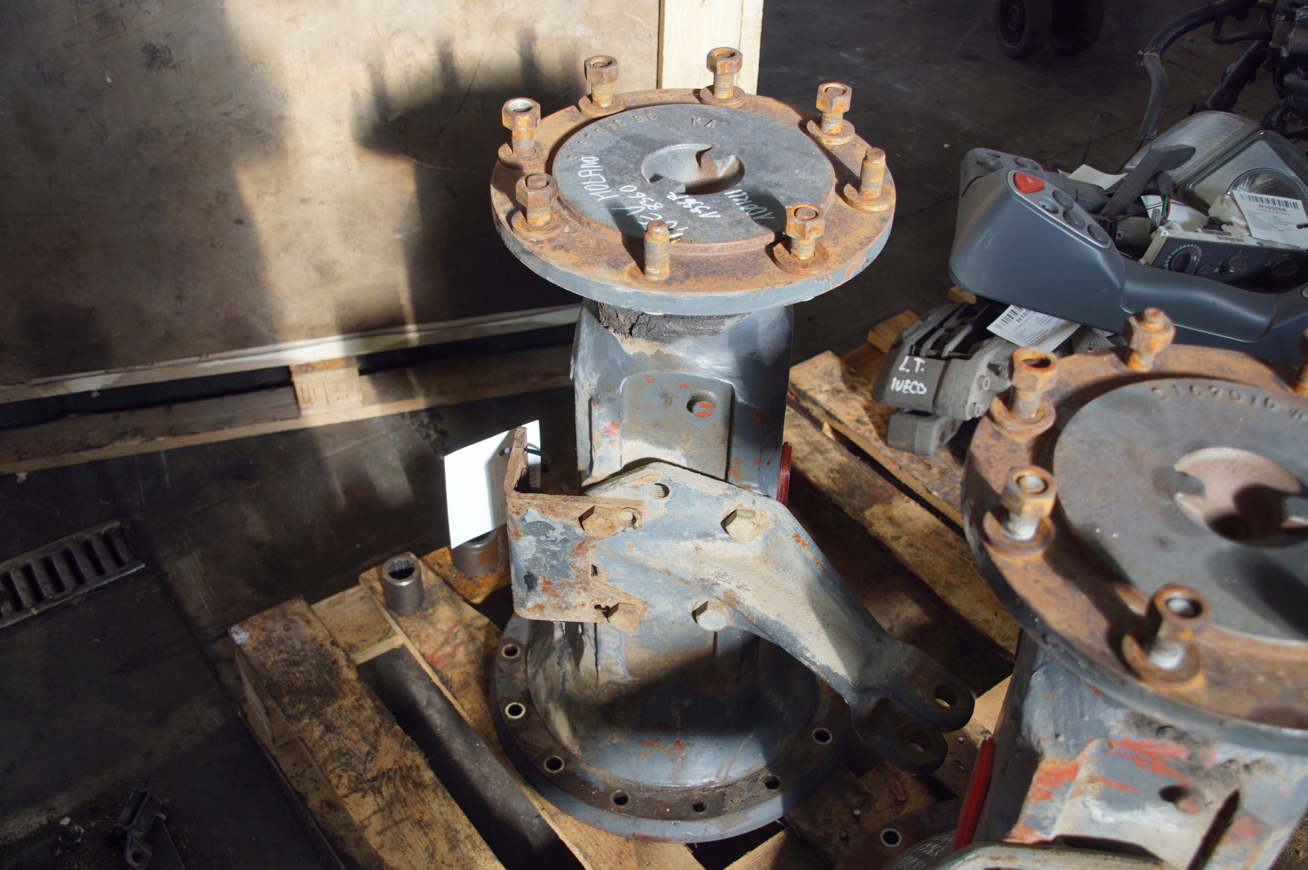ZWOLNICA semi-axis control NEW HOLLAND 8360