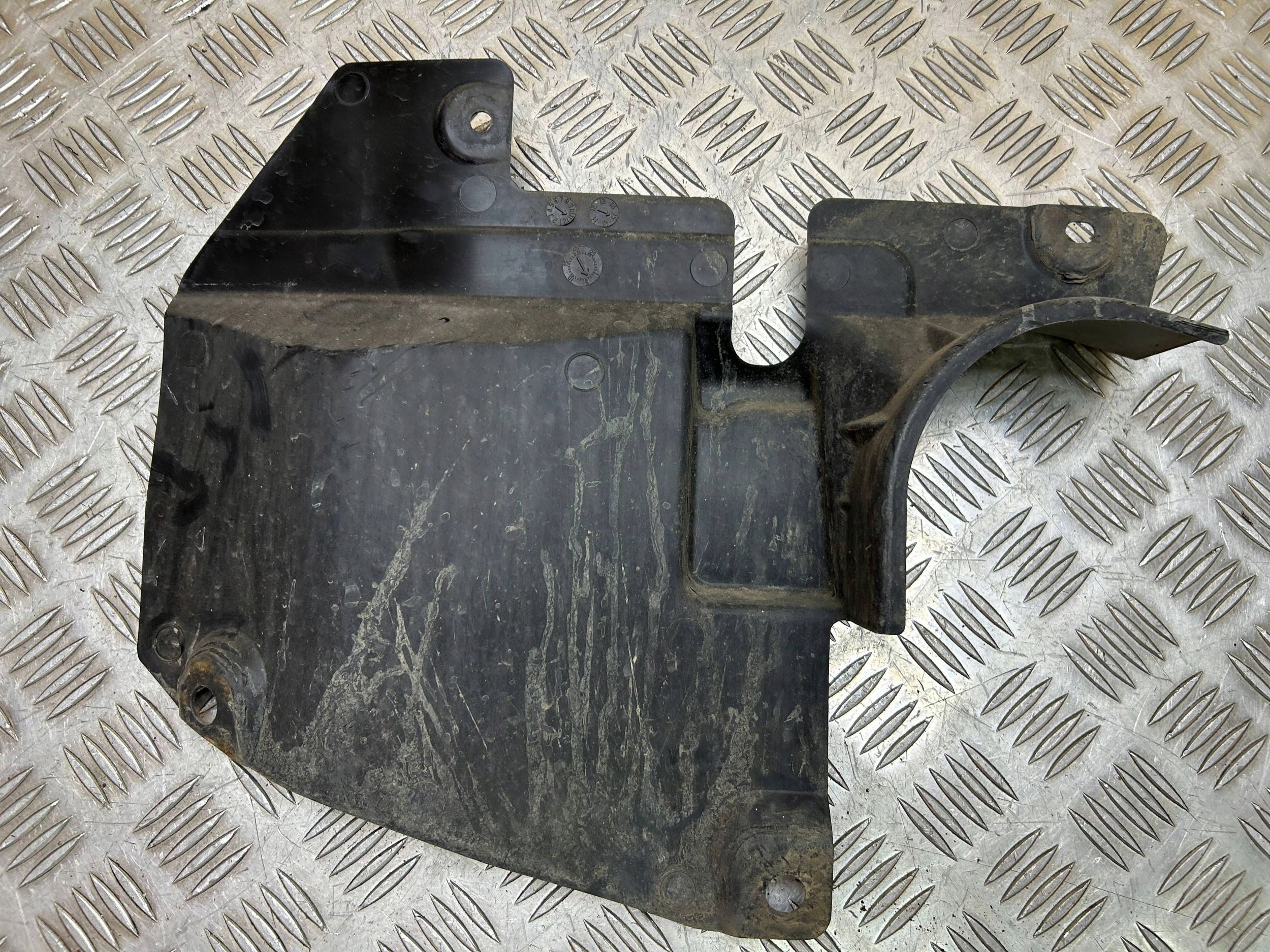cover lower of the engine right Mazda 6 2016 KD5356341