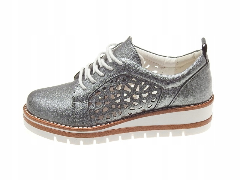 

Buty ażurowe na platformie A19-7082 Grey r.40
