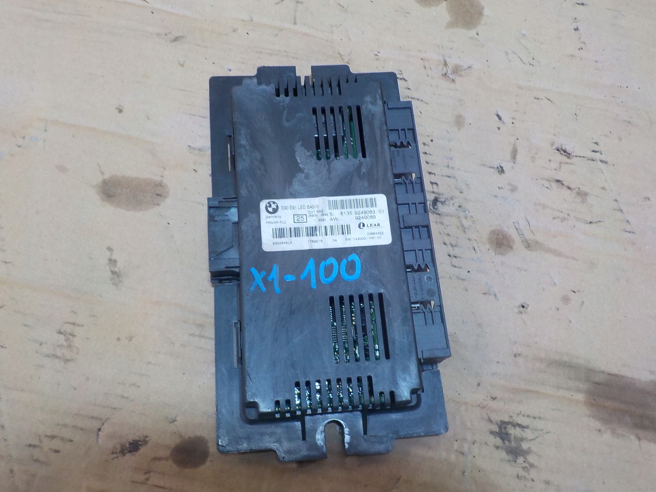 BMW X1 E84 2.0 MODUŁ ŚWIATEŁ 61359249083