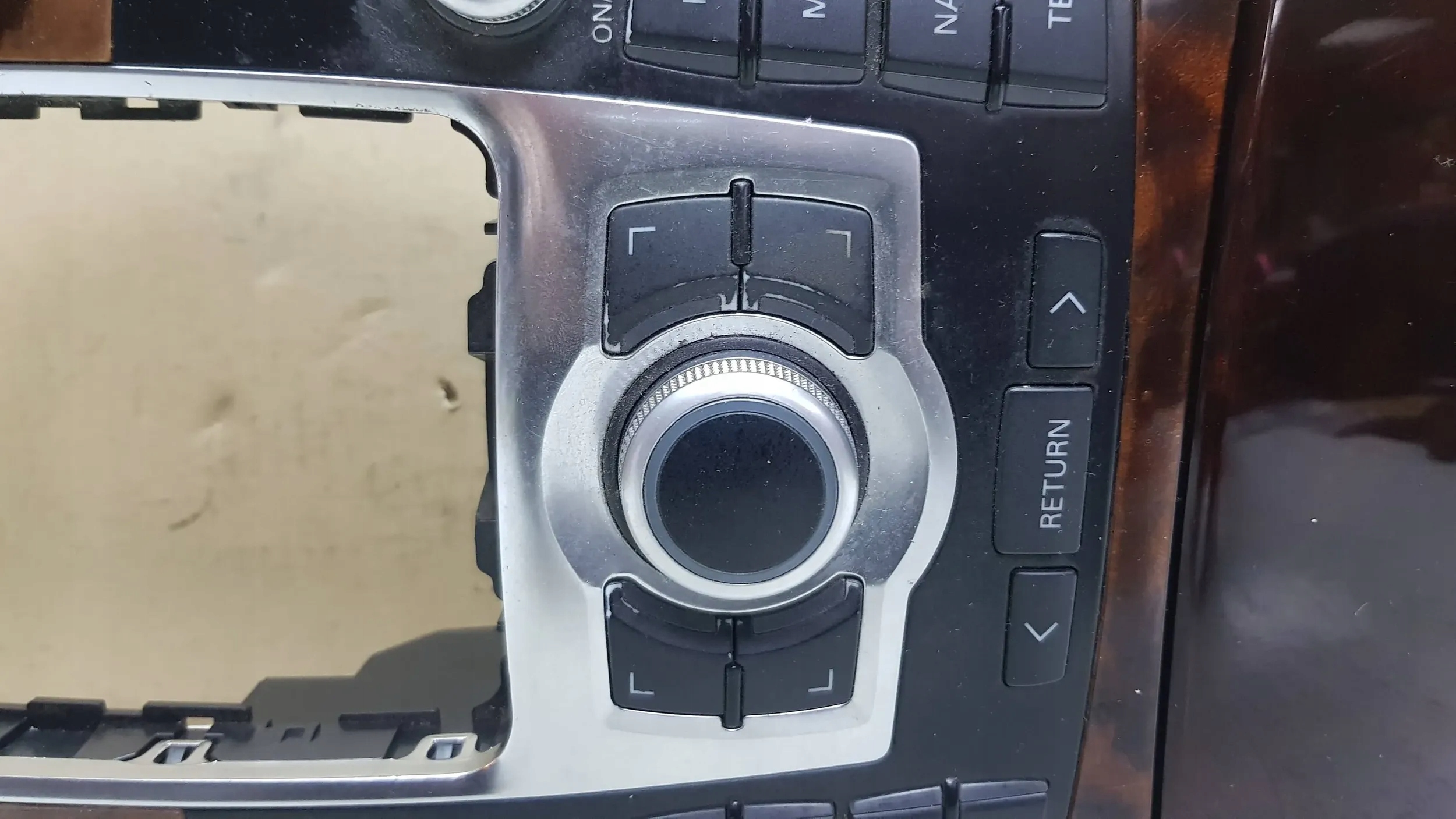 PANEL PÁČKY MMI 4F1864261B AUDI A6 C6