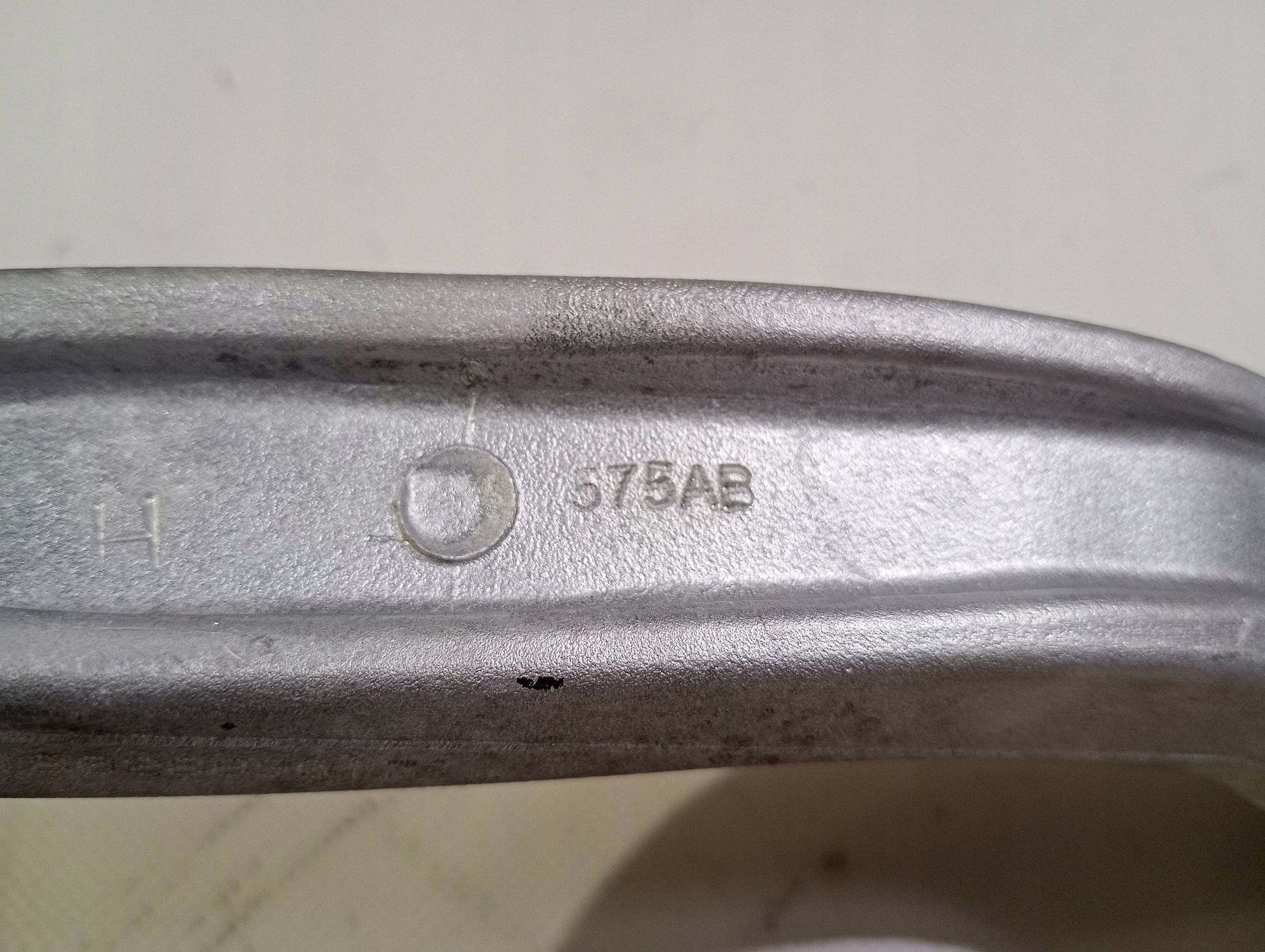 arm left rear part rear left Dodge Charger Challenger 2015