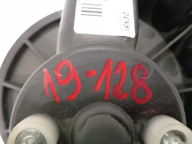 OPEL CORSA D DMUCHAWA WENTYLATOR NAGRZEWNICY Numer katalogowy części 13335075