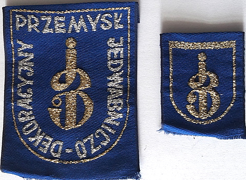 DWIE NASZYWKI HAFTOWANE - PRZEMYSŁ JEDWABNICZO-DEKORACYJNY - PRL !