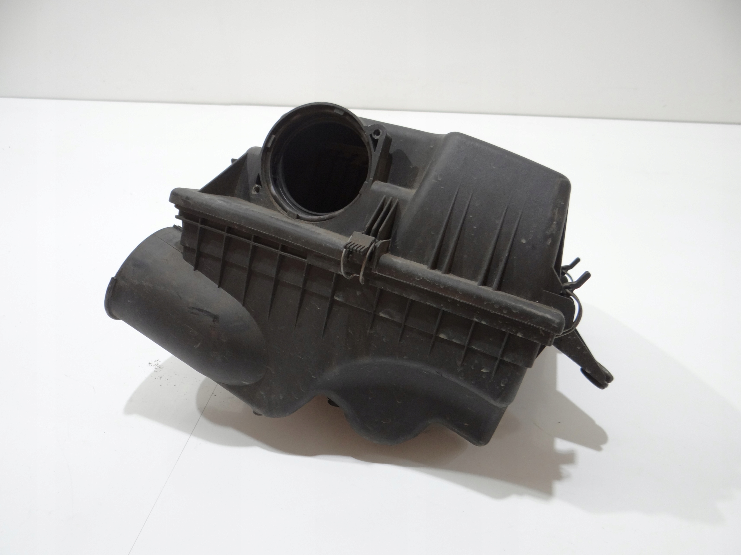 Gehäuse filter luft BMW E60 E61 N47 OE 7792416