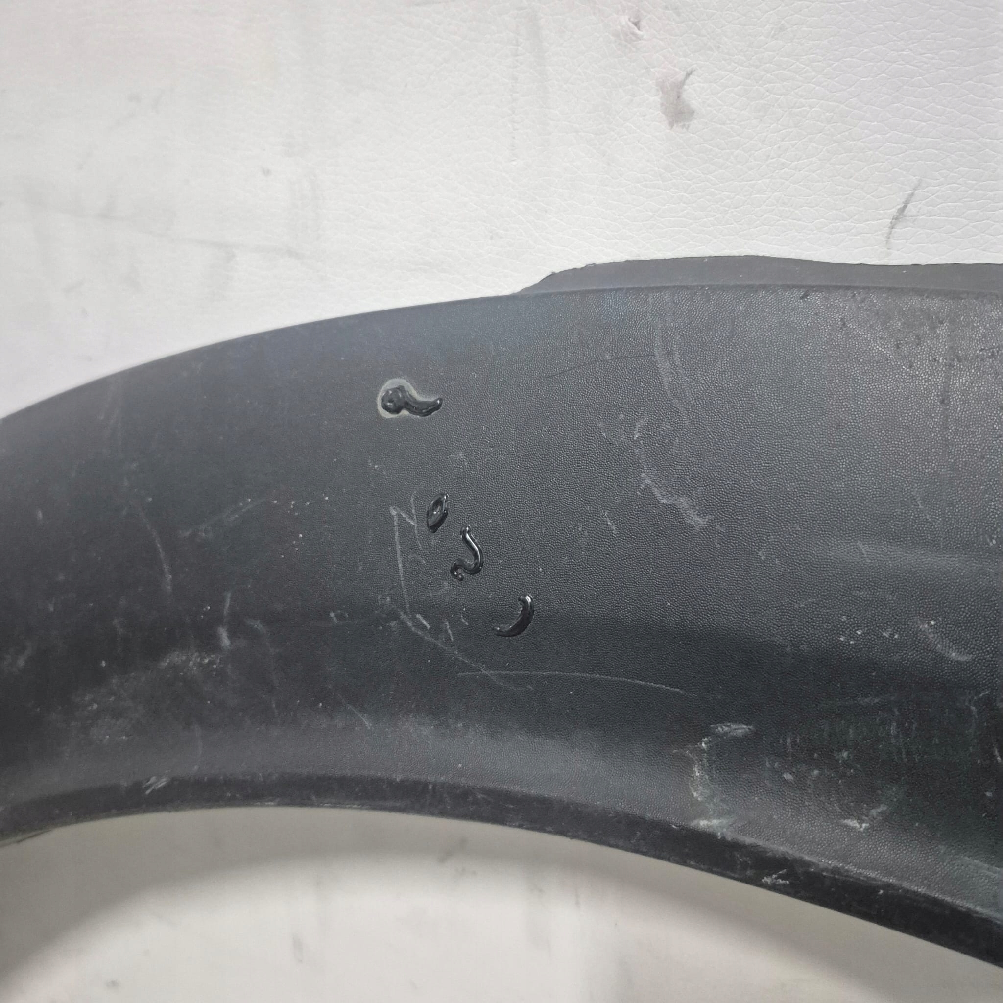 MINI COUNTRYMAN II 2 17-23 moulding cap right front
