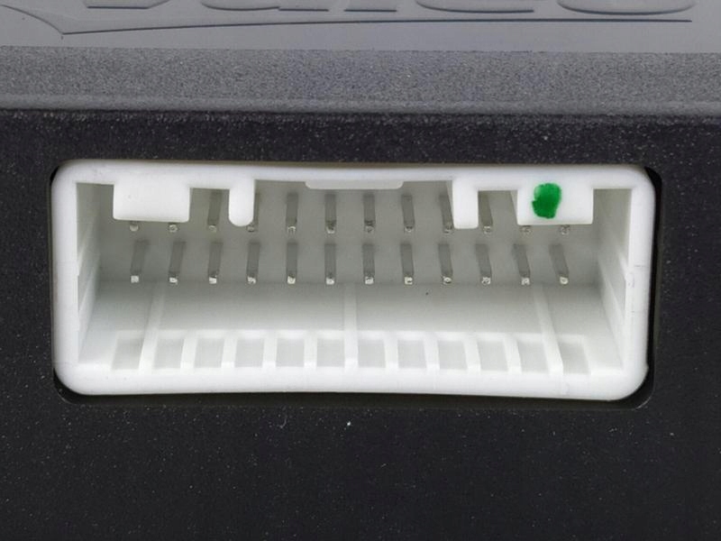 VALEO SAFE SIDE SYSTEM MONITOROWANIA MARTWEGO POLA Napięcie zasilania 12 V