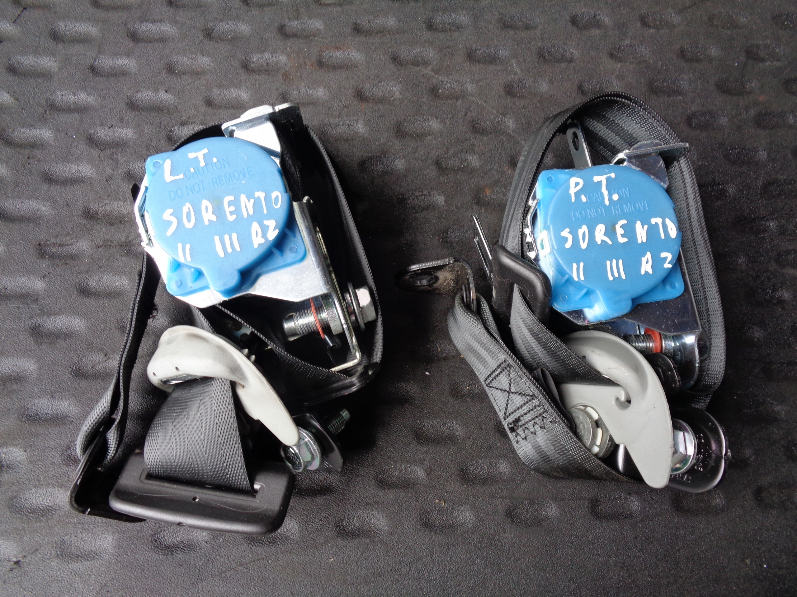 диван зад III ремни kia SORENTO II