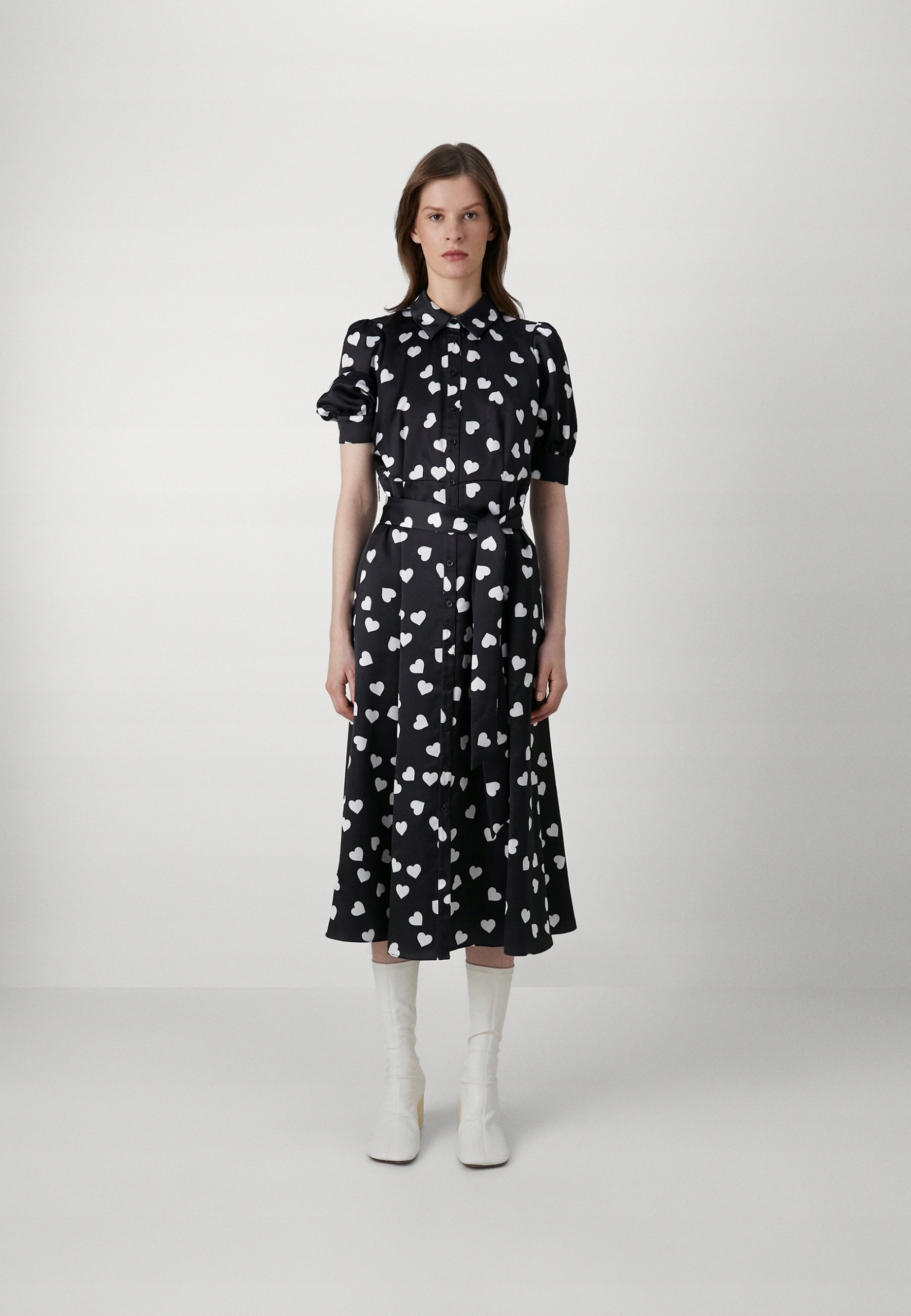 Šaty Kate Spade se srdíčky 40